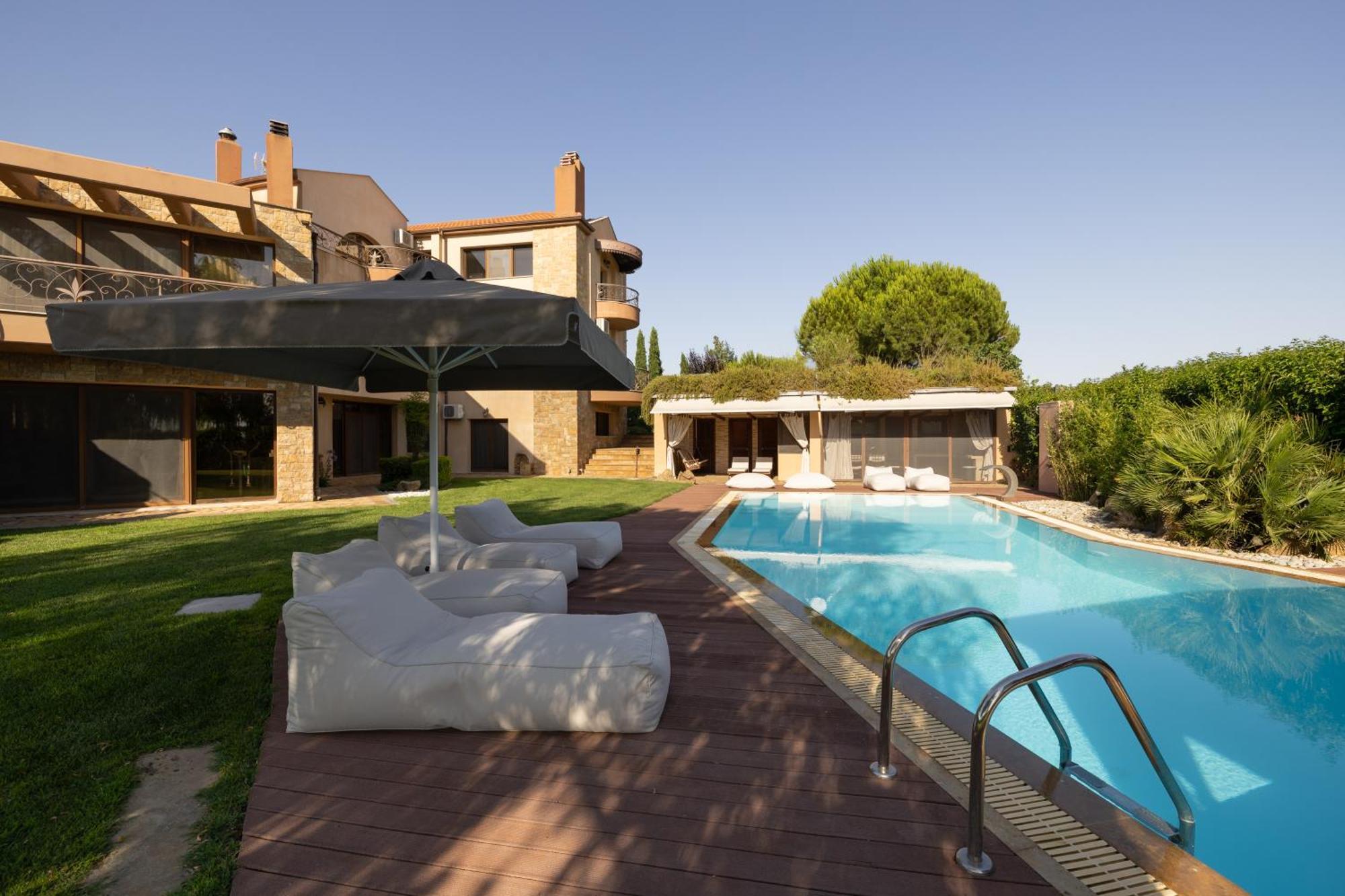 Onar Villa