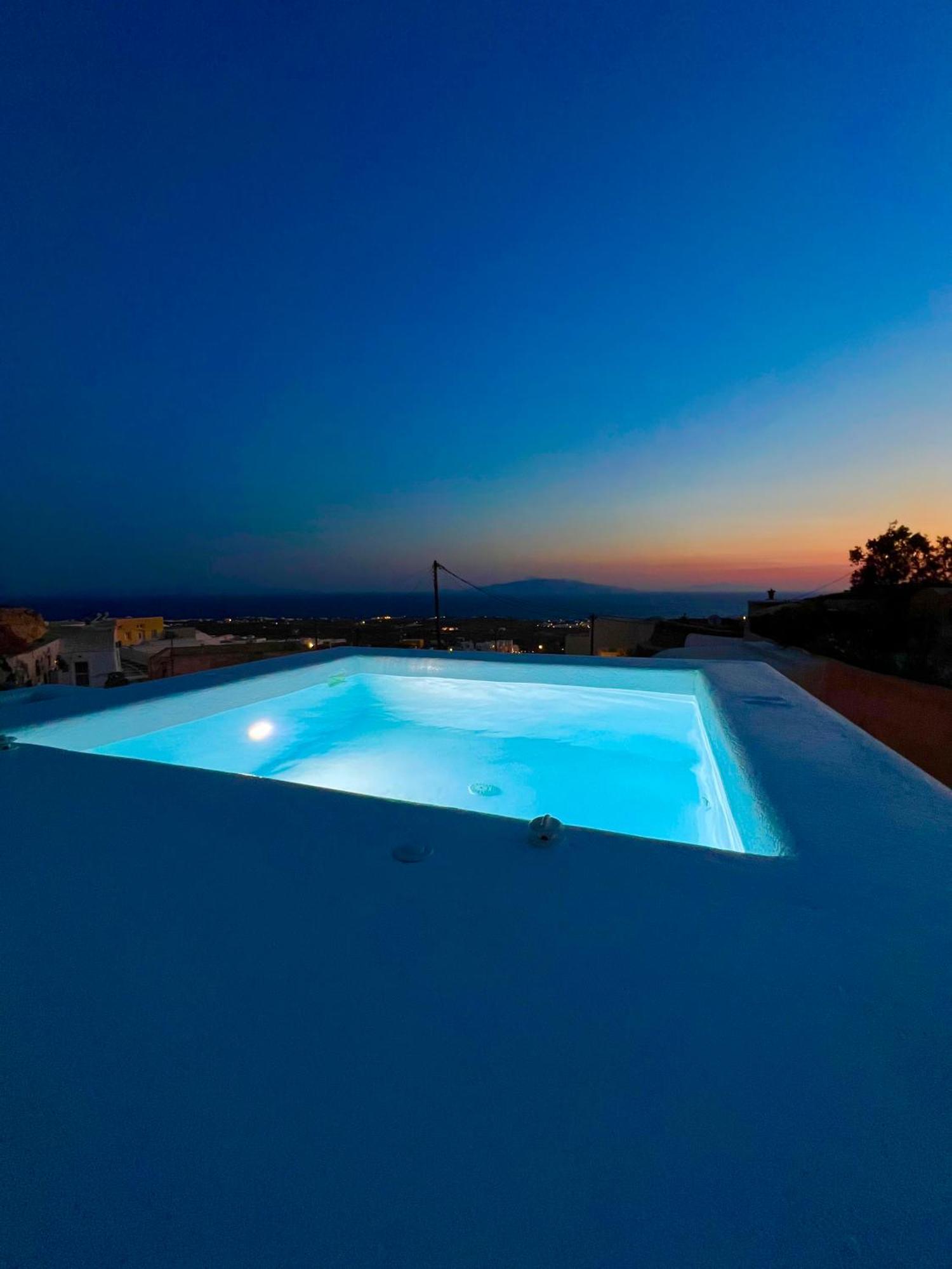 Villa Oinos Luxury Foinikia (Santorini)