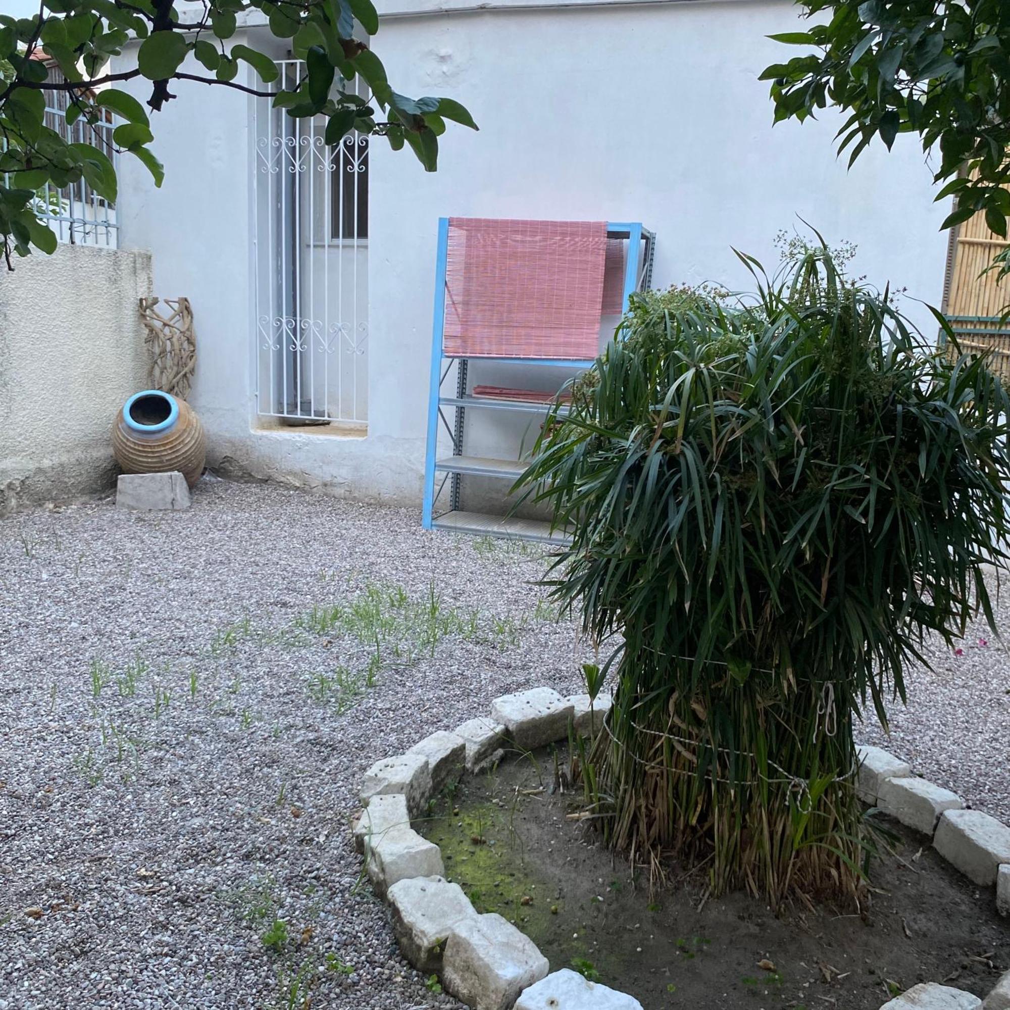 Located Melina 2 Escape *