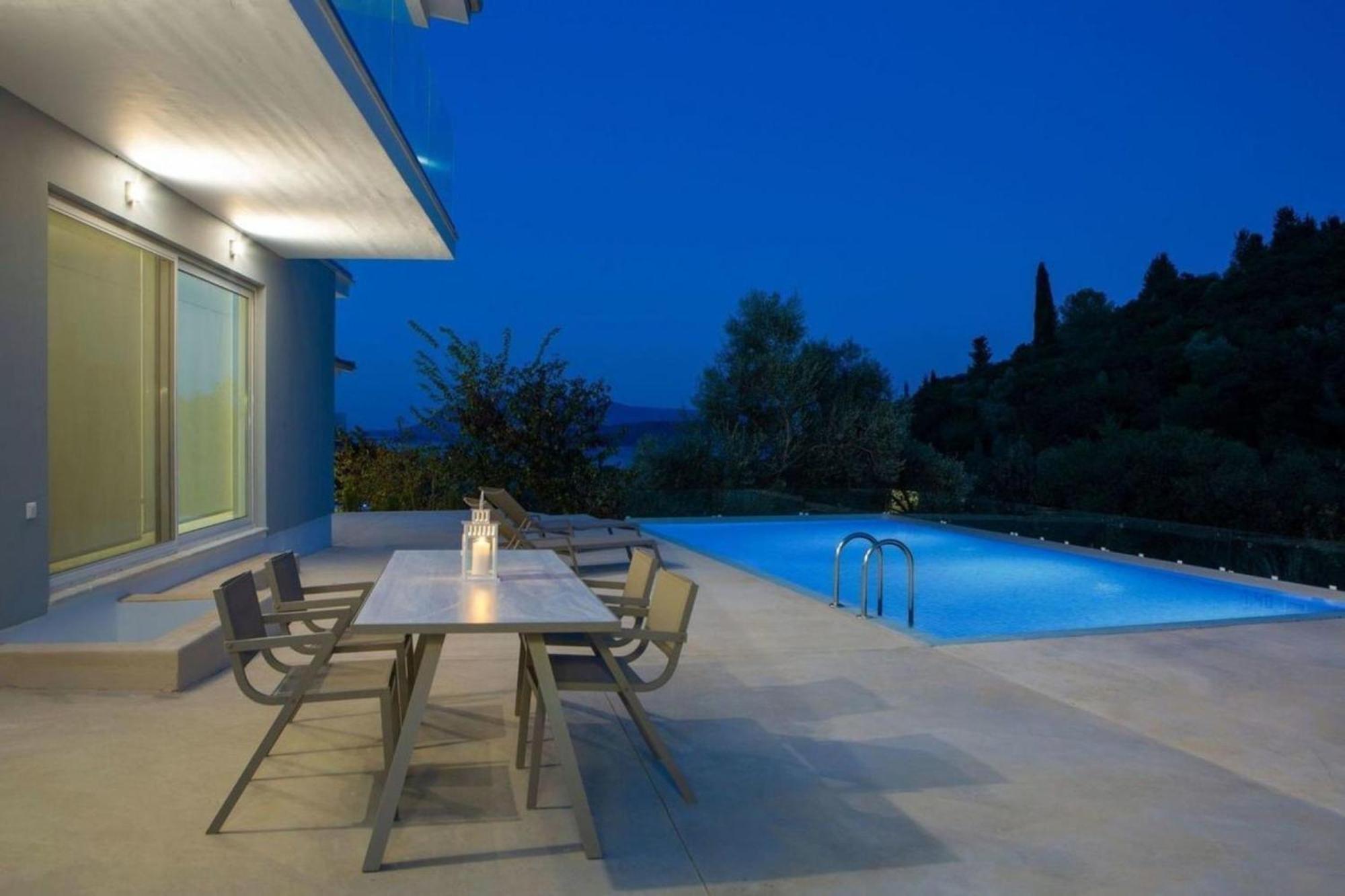Harriet - With Sea View And Near The Sea Villa *