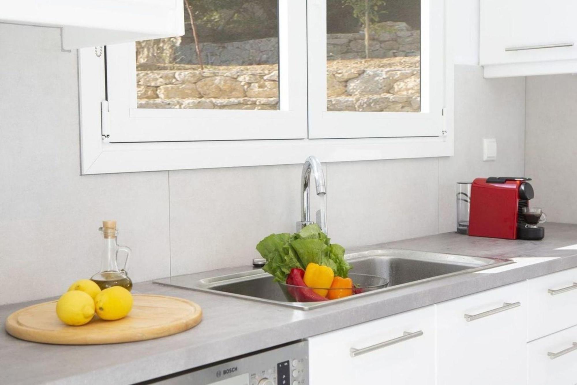 Villa Harriet - With Sea View And Near The Sea Lygia (Lefkada)