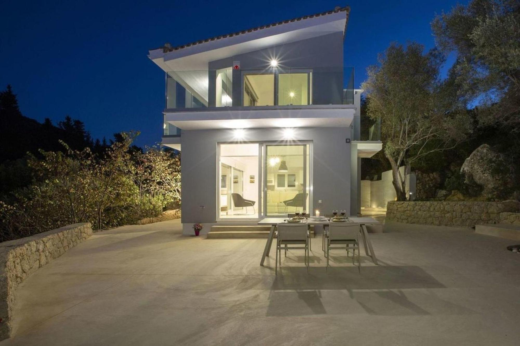 Harriet - With Sea View And Near The Sea Villa
