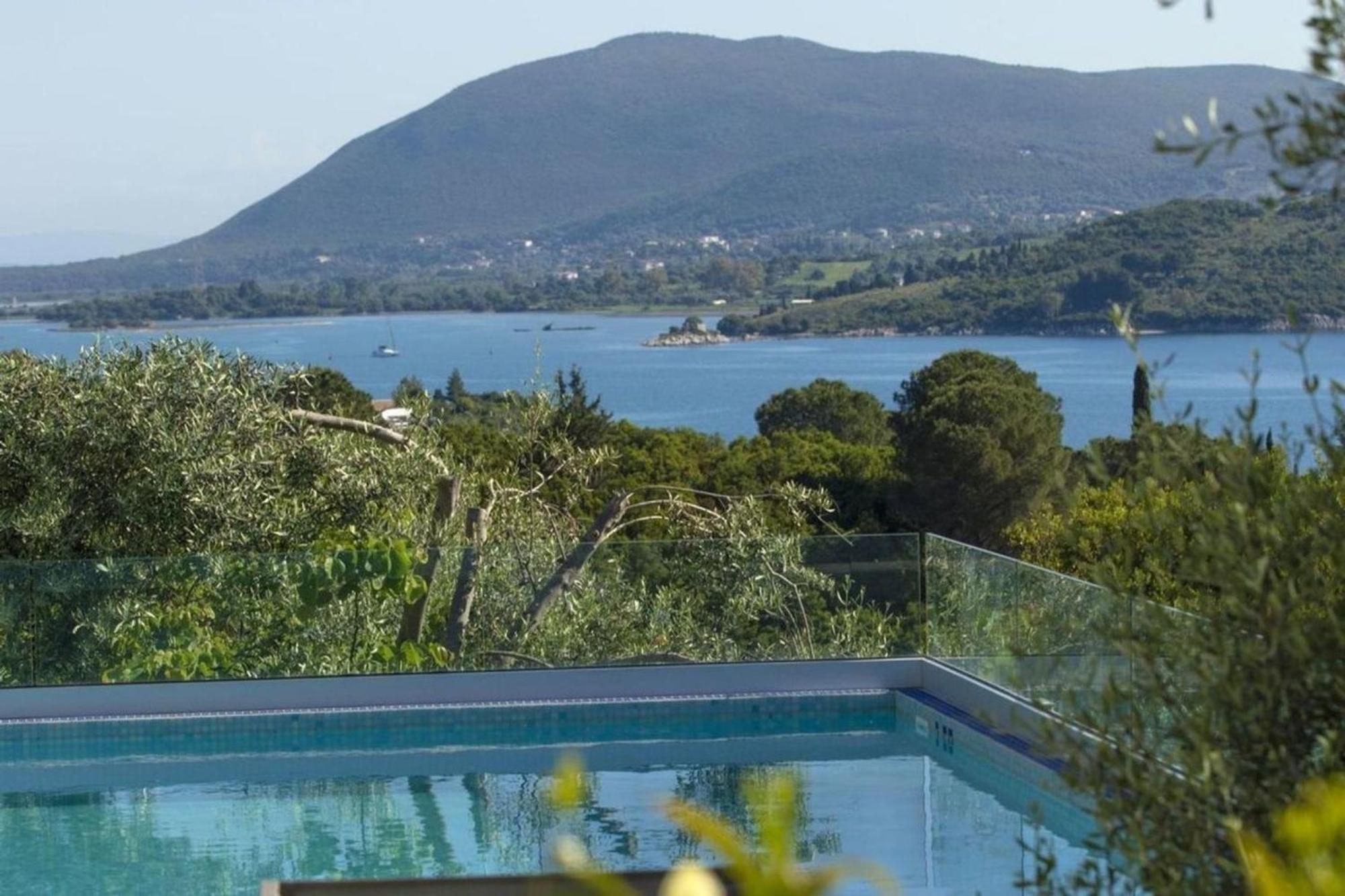 Villa Harriet - With Sea View And Near The Sea Lygia (Lefkada)