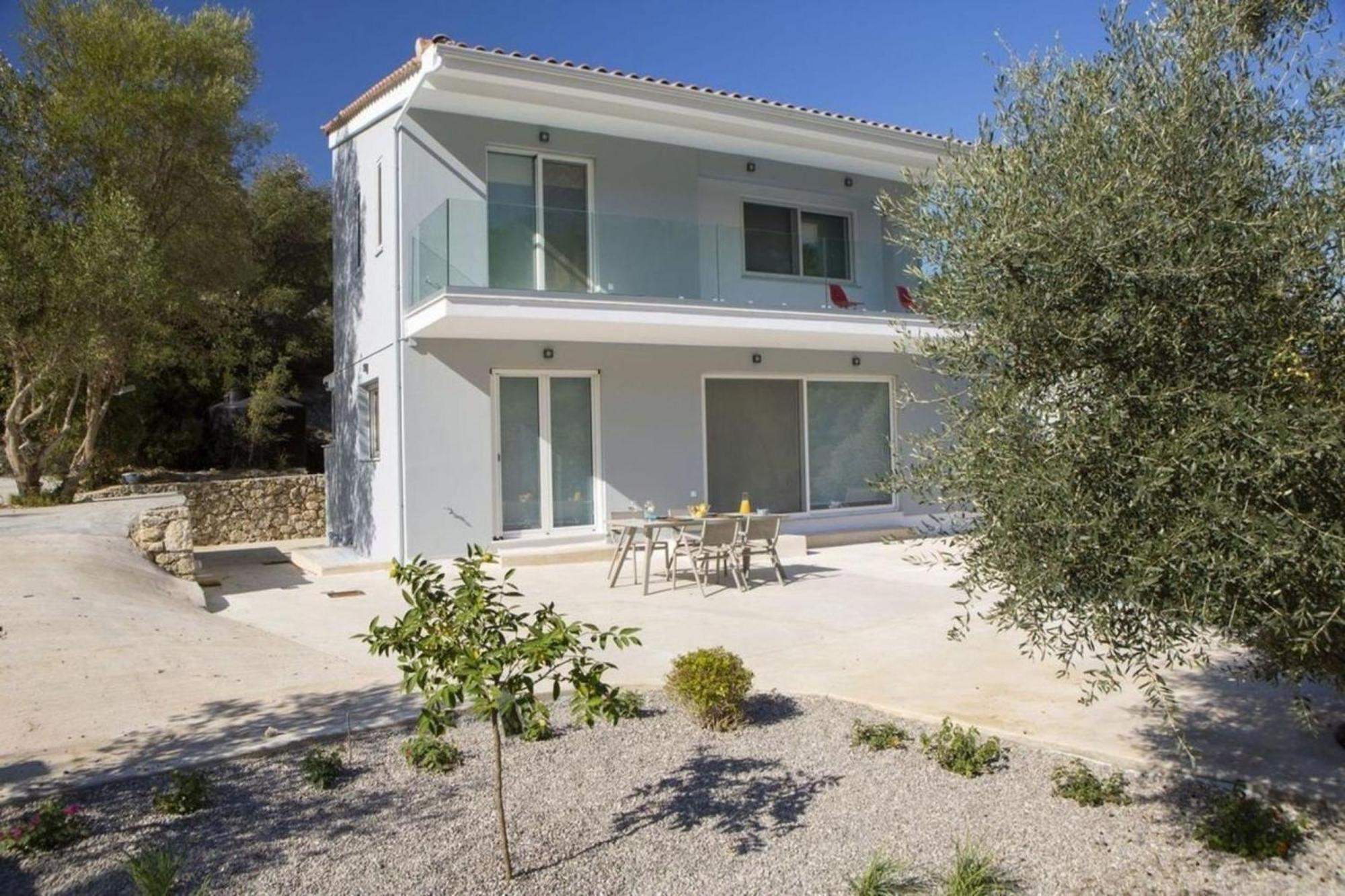 Harriet - With Sea View And Near The Sea Villa *