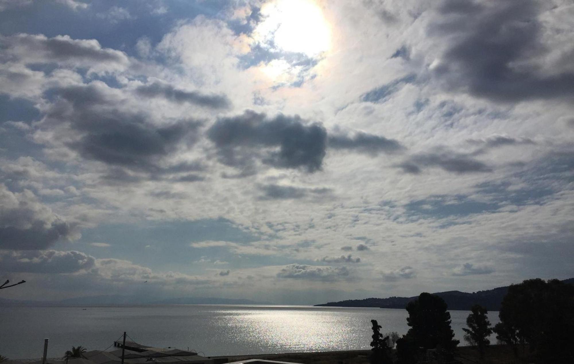 Rooftop Loft With Jacuzzi Apartment Volos