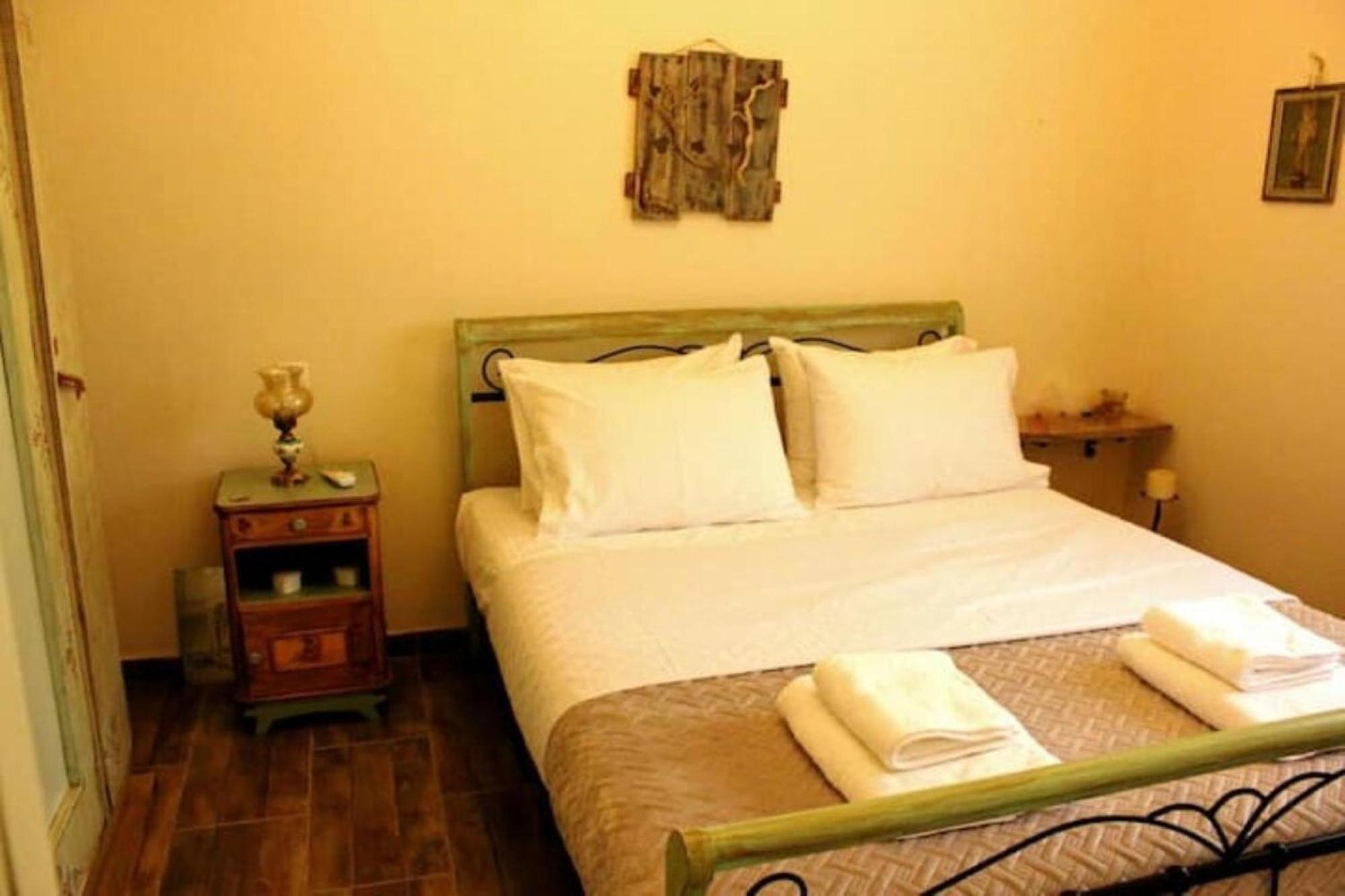 Stone Gea Up Floor Apartment *