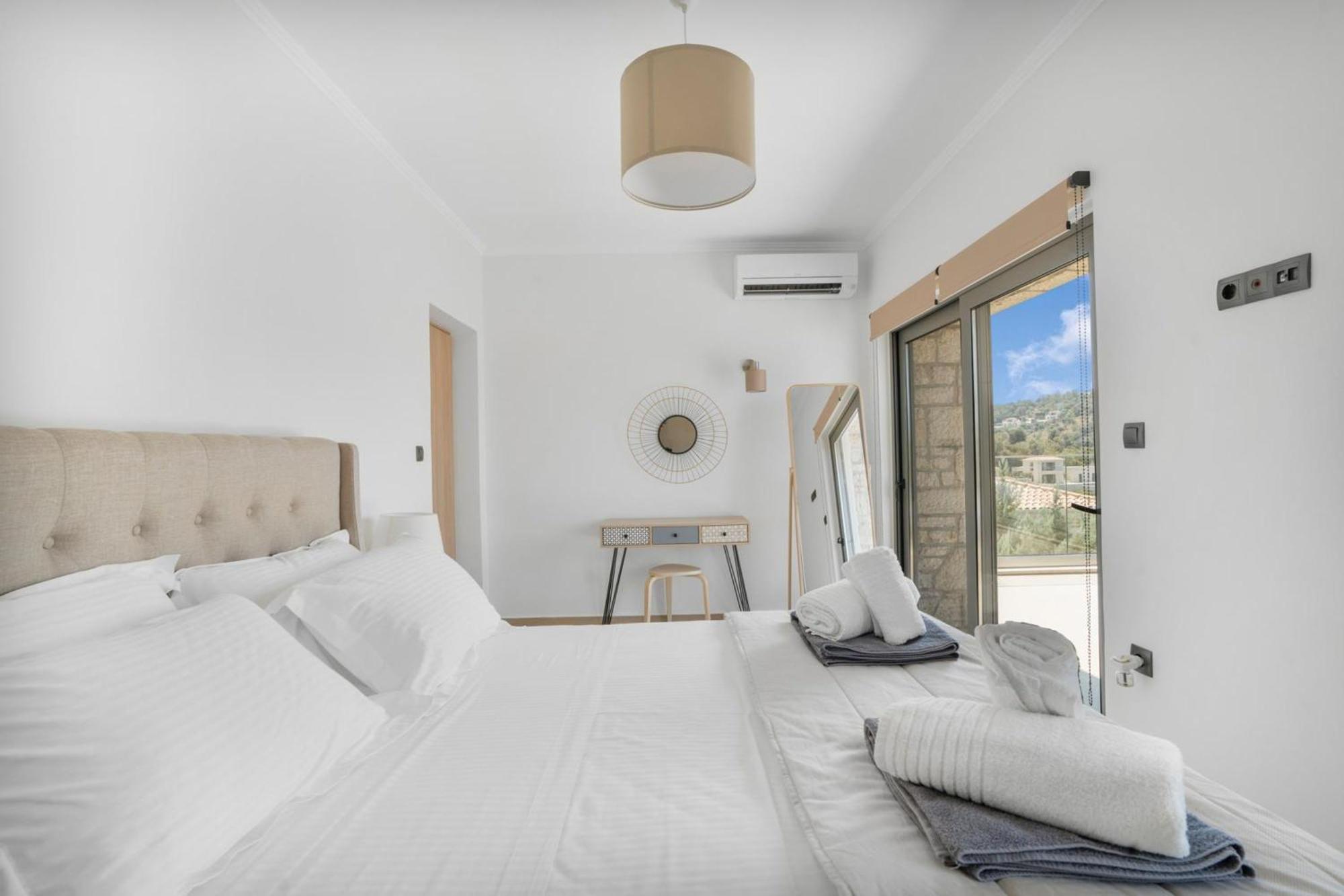 Chriselia - 3 Bedrooms With Sea Access * Katomerion
