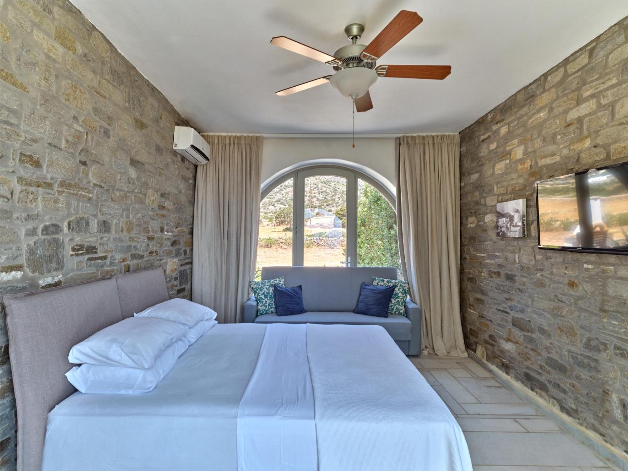 Oscar Villa, 180 Panoramic Sea Views And Pool Aspro Chorio