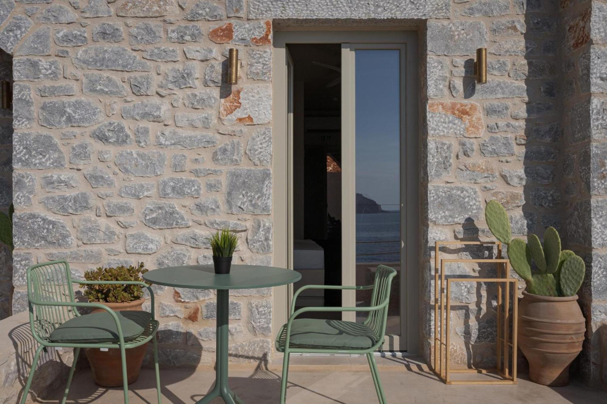 Apartment Yerma Limeni
