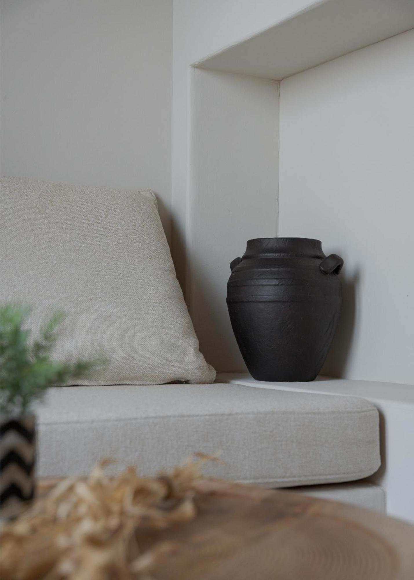 Yerma Apartment