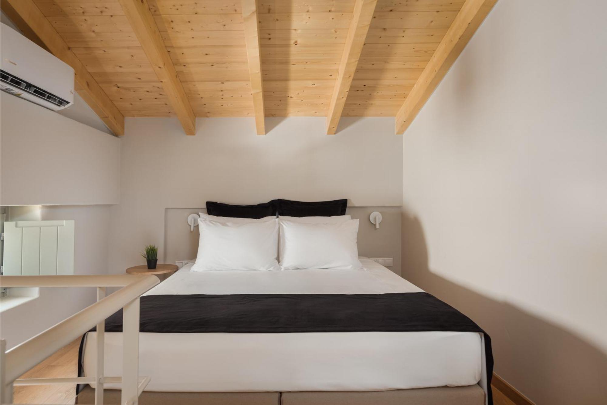 Yerma Apartment *