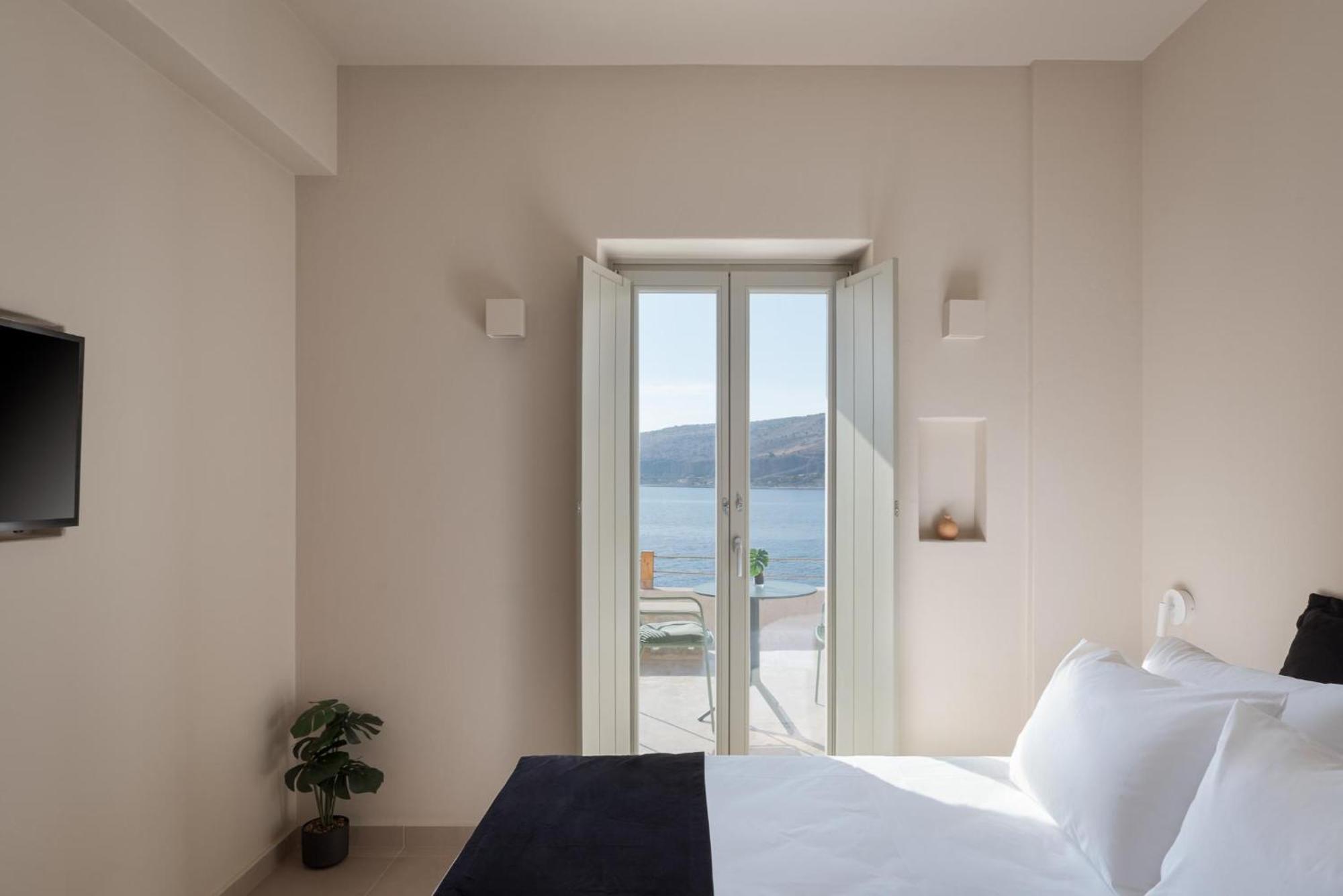Yerma Apartment