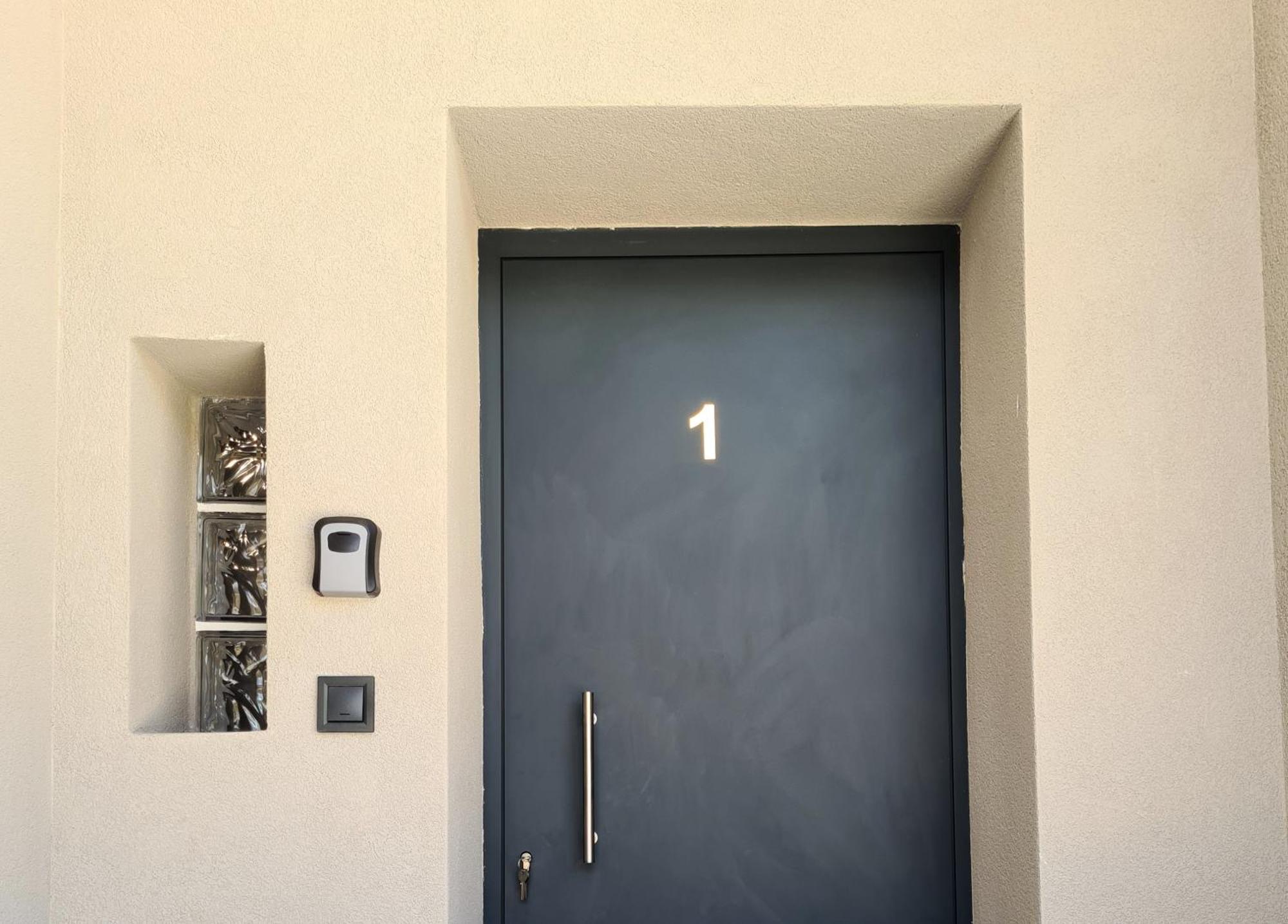 Agnanti-apartments B