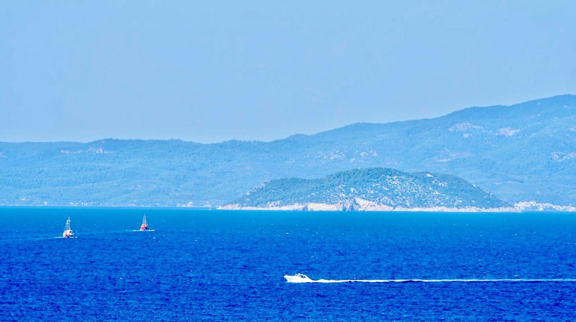 Sun Sight Pefkochori