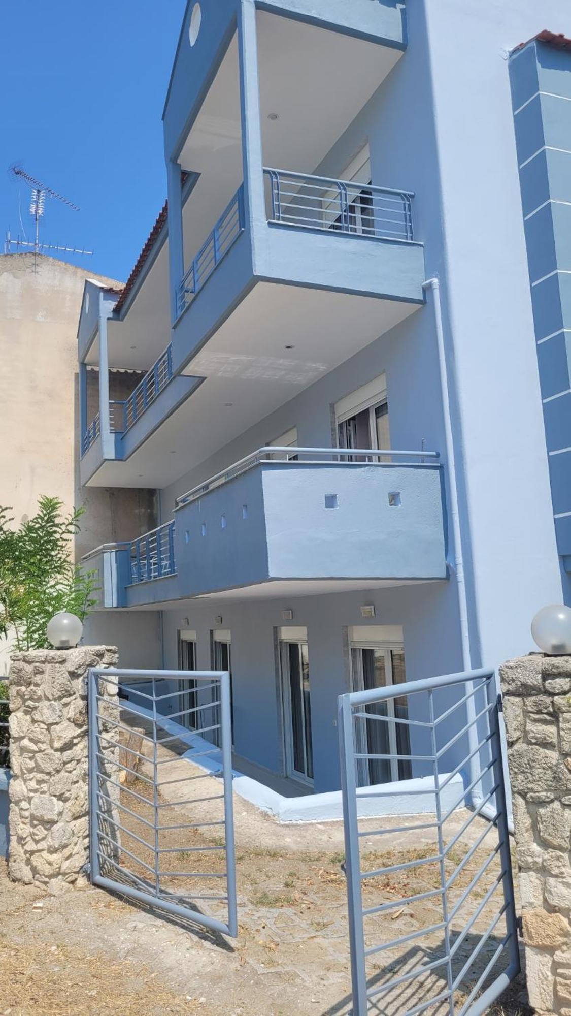 Apartment Blue Sky 3