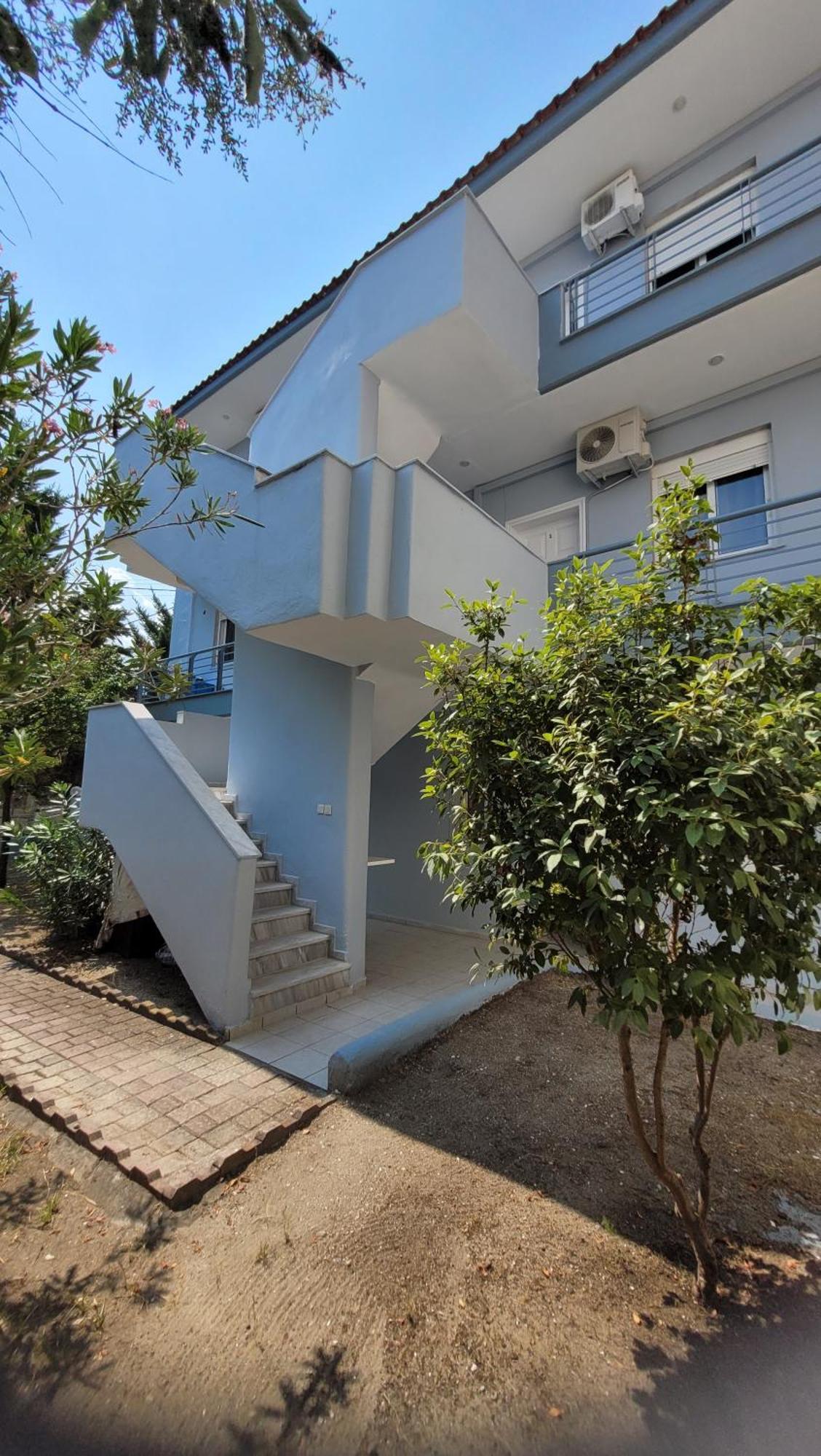 Blue Sky 3 Apartment Hanioti