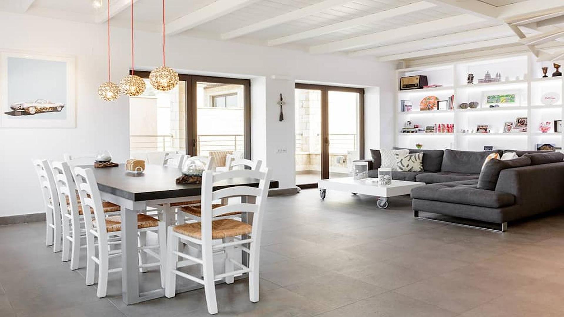 Contemporary Maisonette With Sea View Roof Terrace Apartment