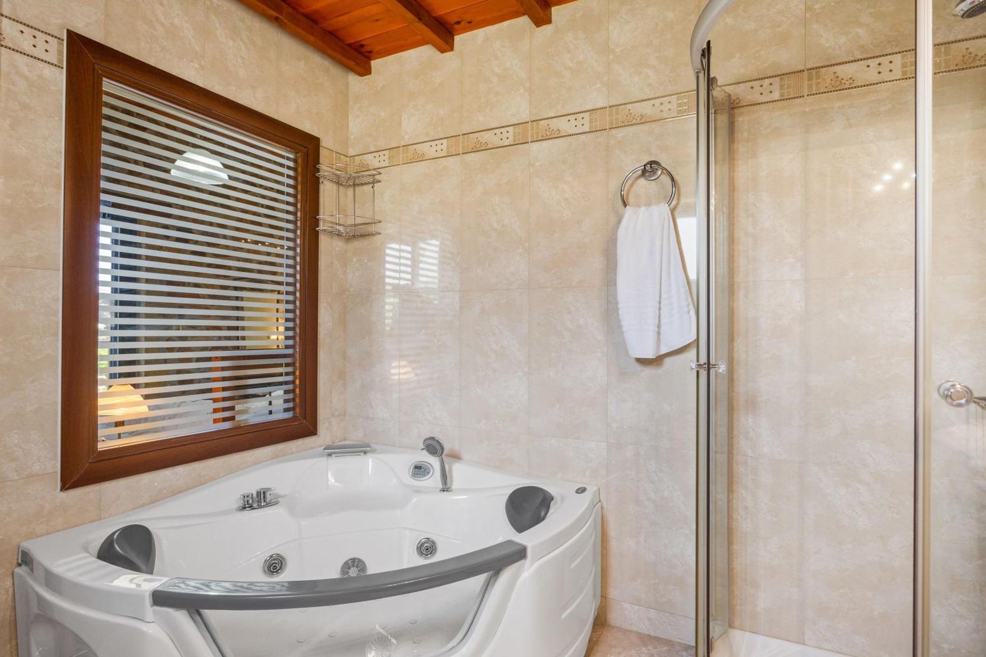 Kambos Horizon & Paradise Villa Kissamos