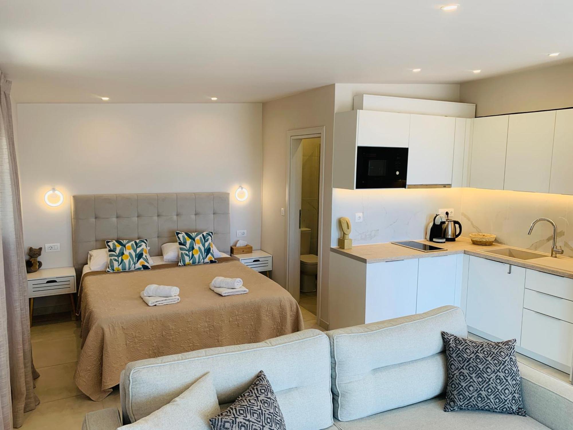 Thelfi Luxury In Attica - Close To Varkiza - Sea View