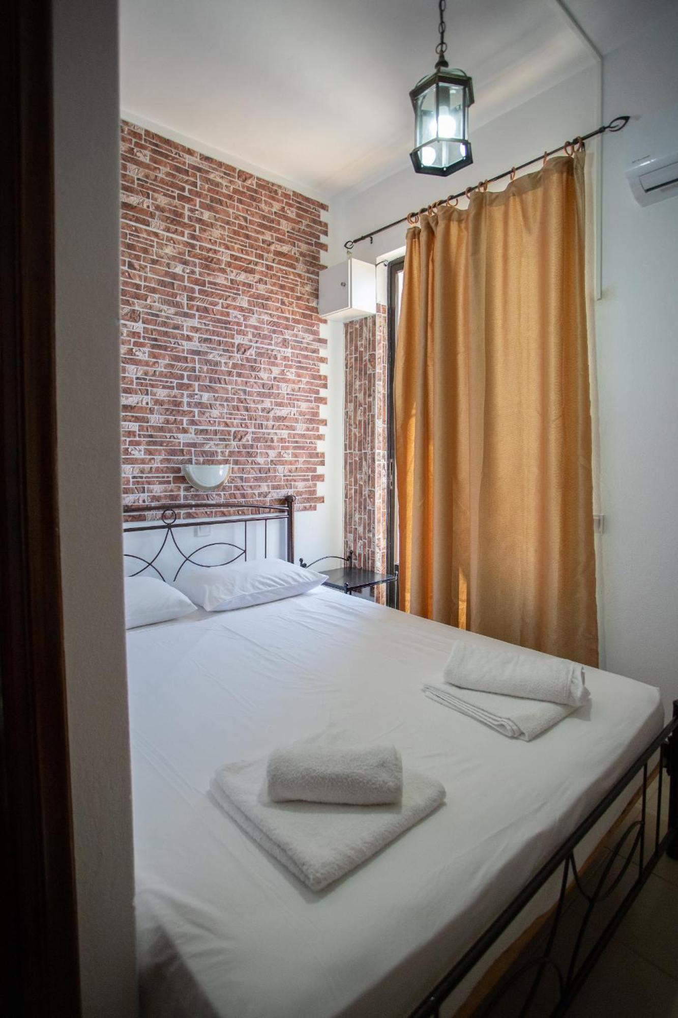 Star Sianna Village To Let Inn