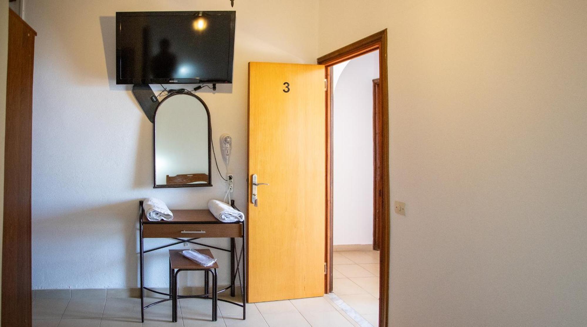Star Sianna Village To Let Inn