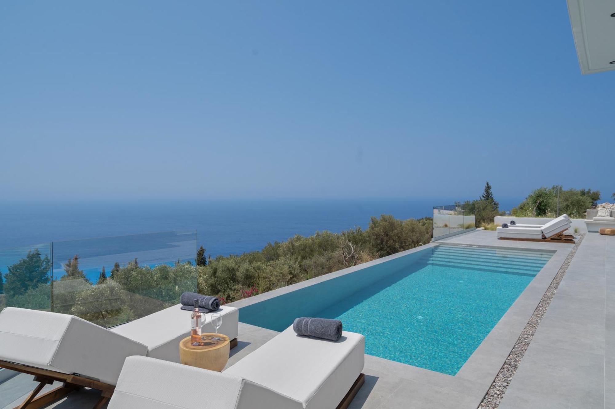 Nimbus Villa Kalamitsi (Lefkada)