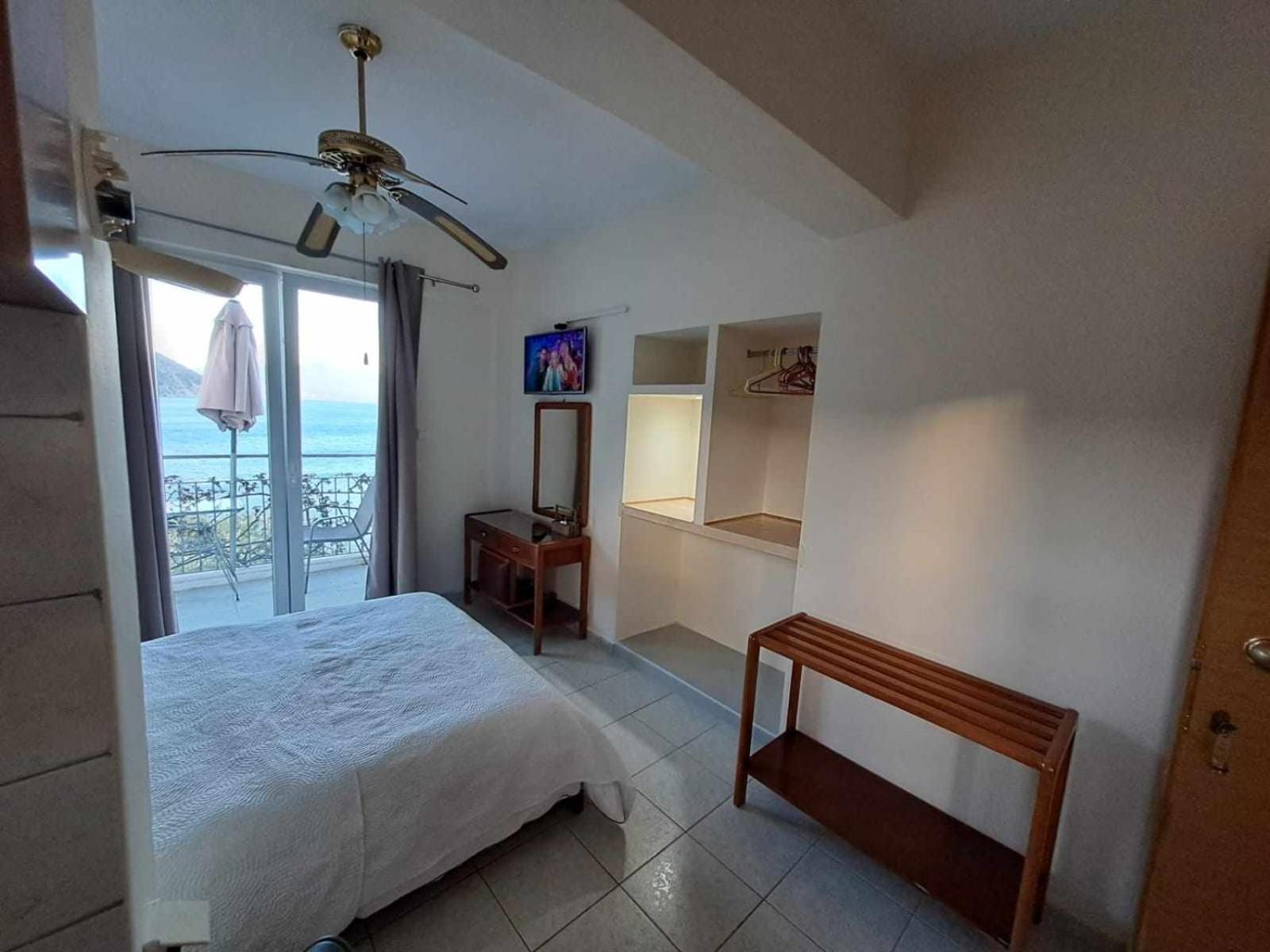 Ballas Apartment Agia Efimia