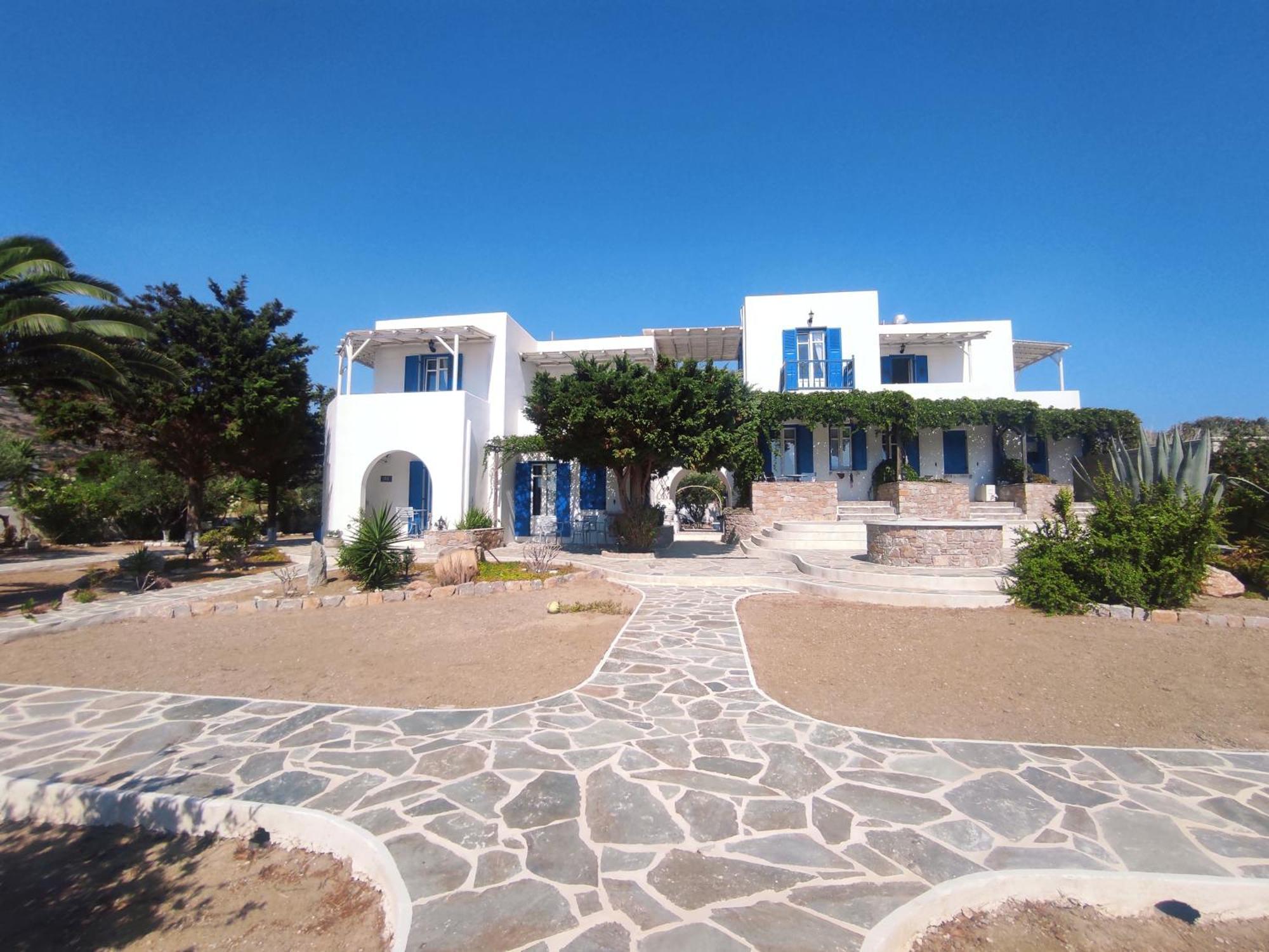 Le Grand Bleu Guest house *