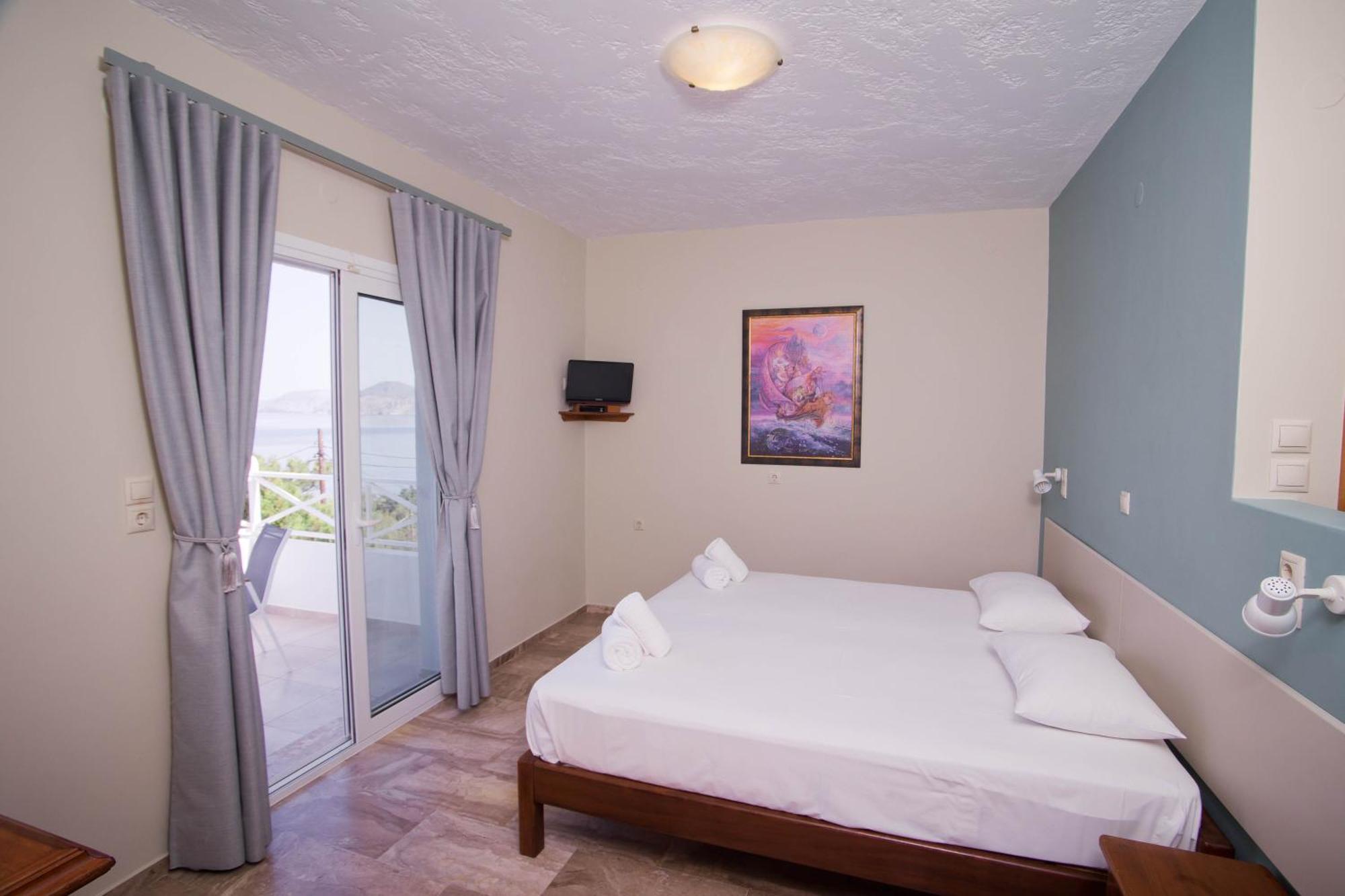 Aparthotel Acropolis 2*