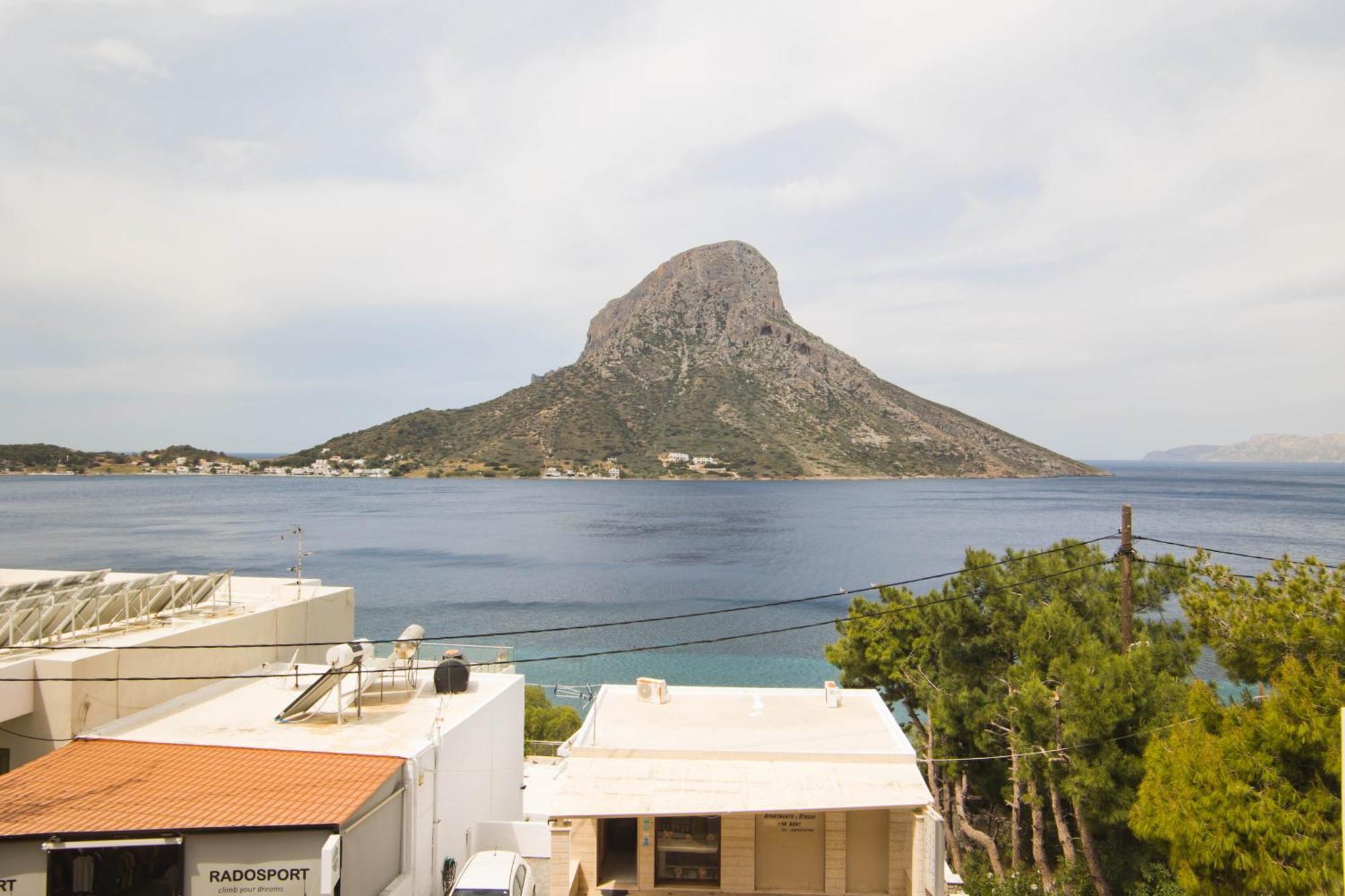 Acropolis Aparthotel