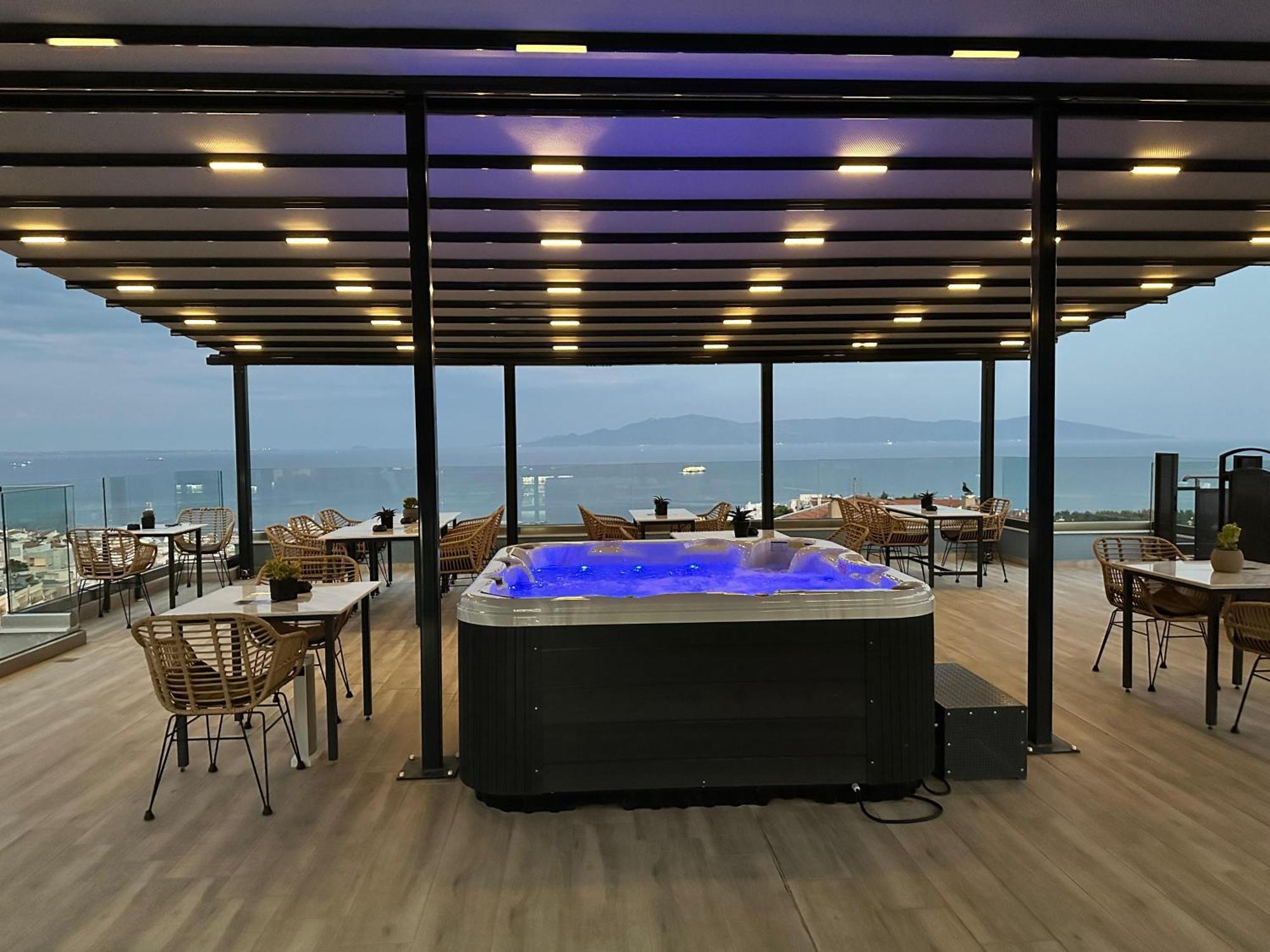 Blue View Apartment