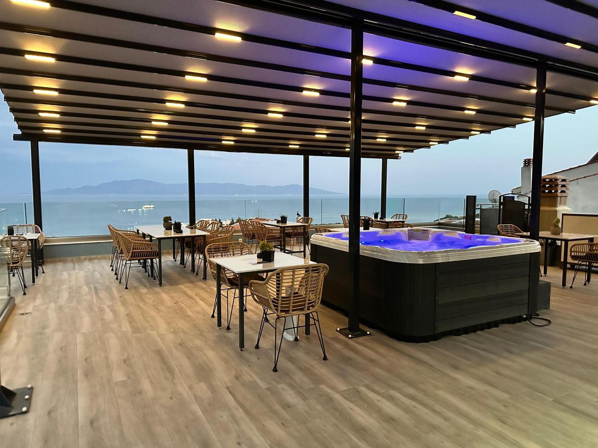 Blue View Apartment *