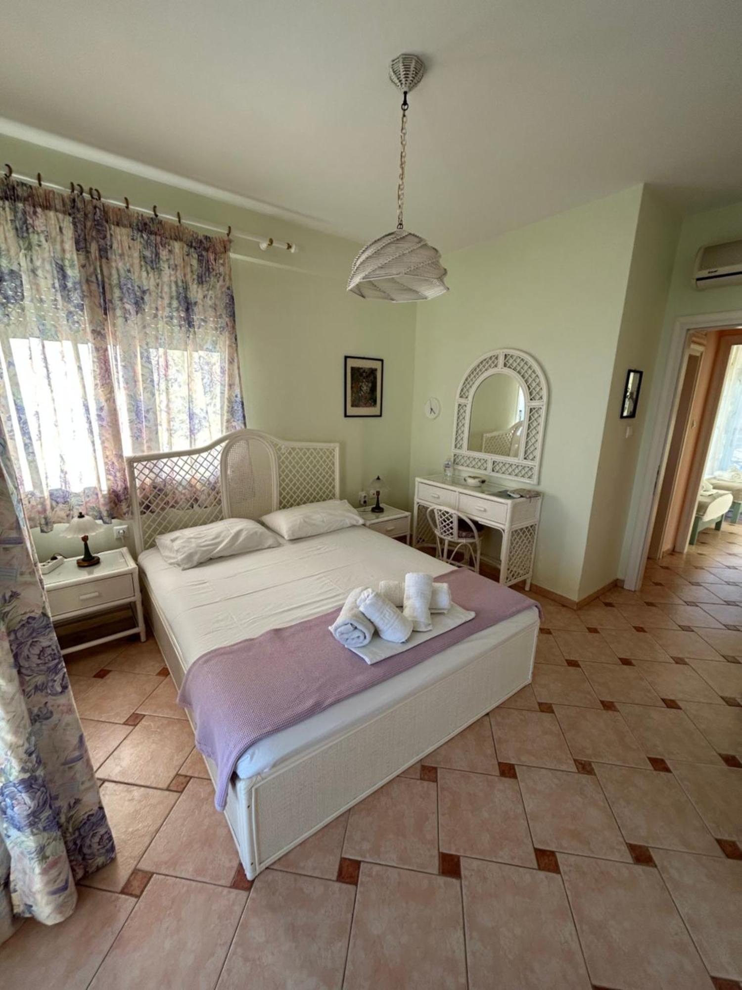 Porto Maria Holiday