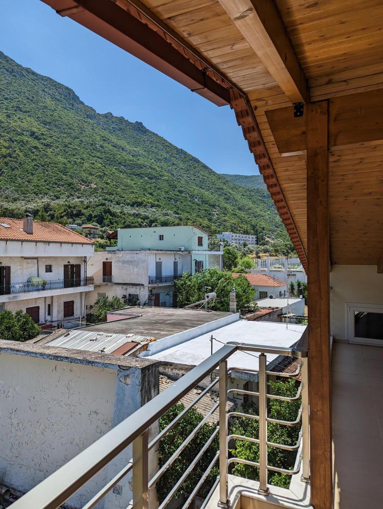 Apartment Samaras In *