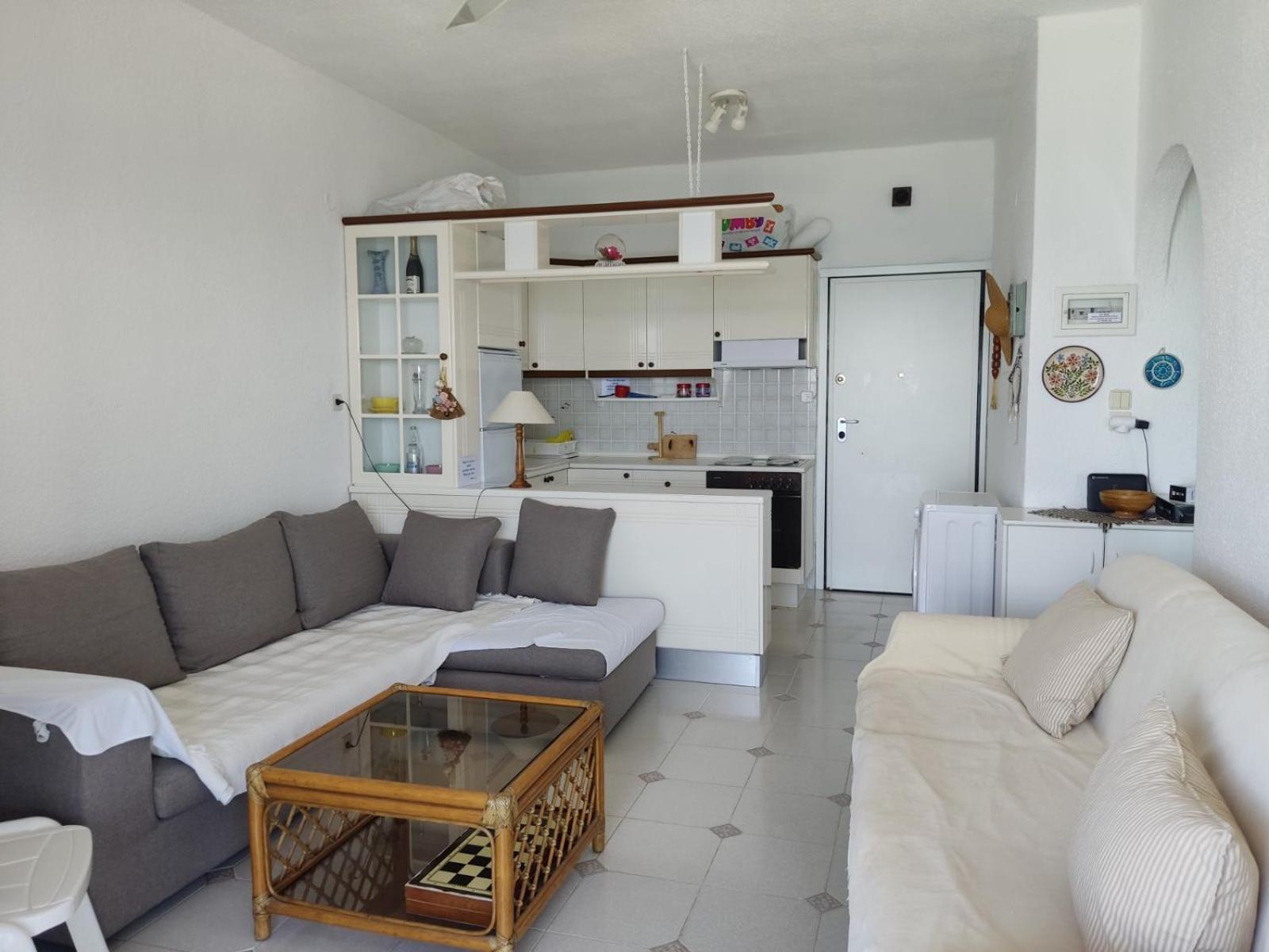 Seafront Apartment Pefkochori