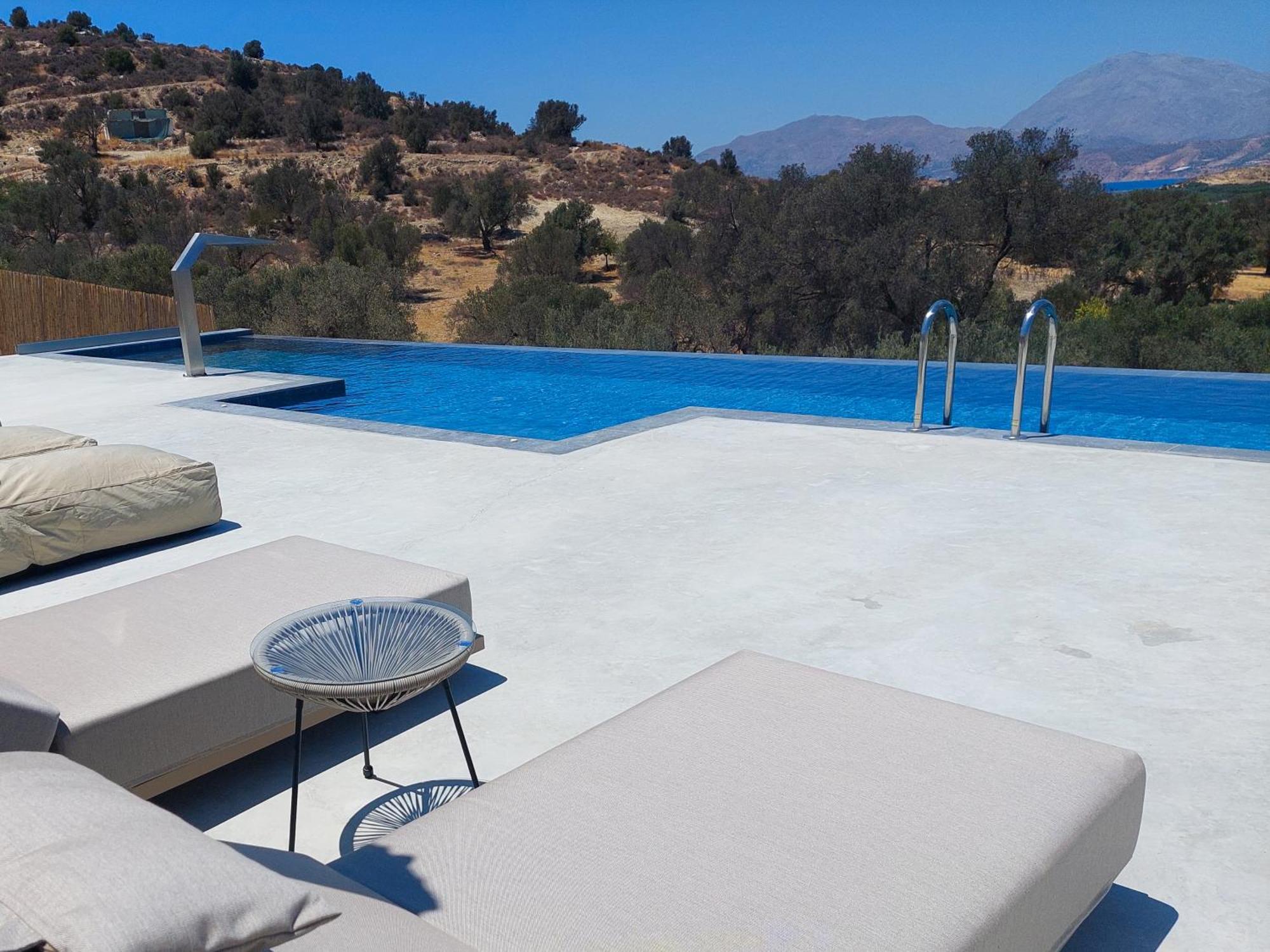 Marnos Luxury *