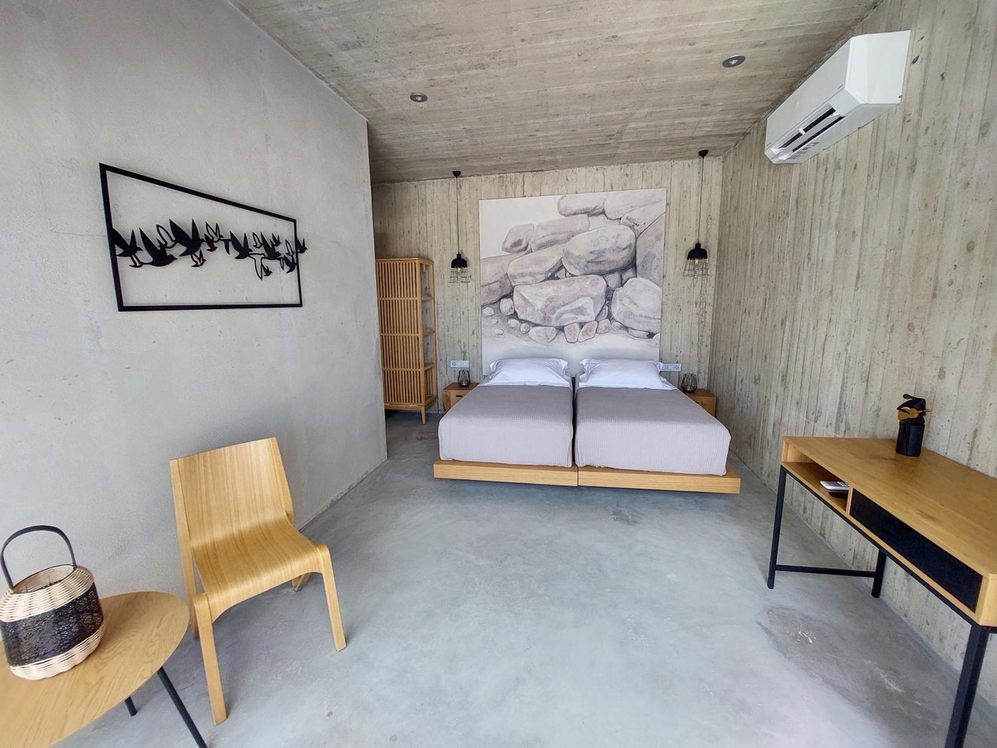 Marnos Luxury Kamilari