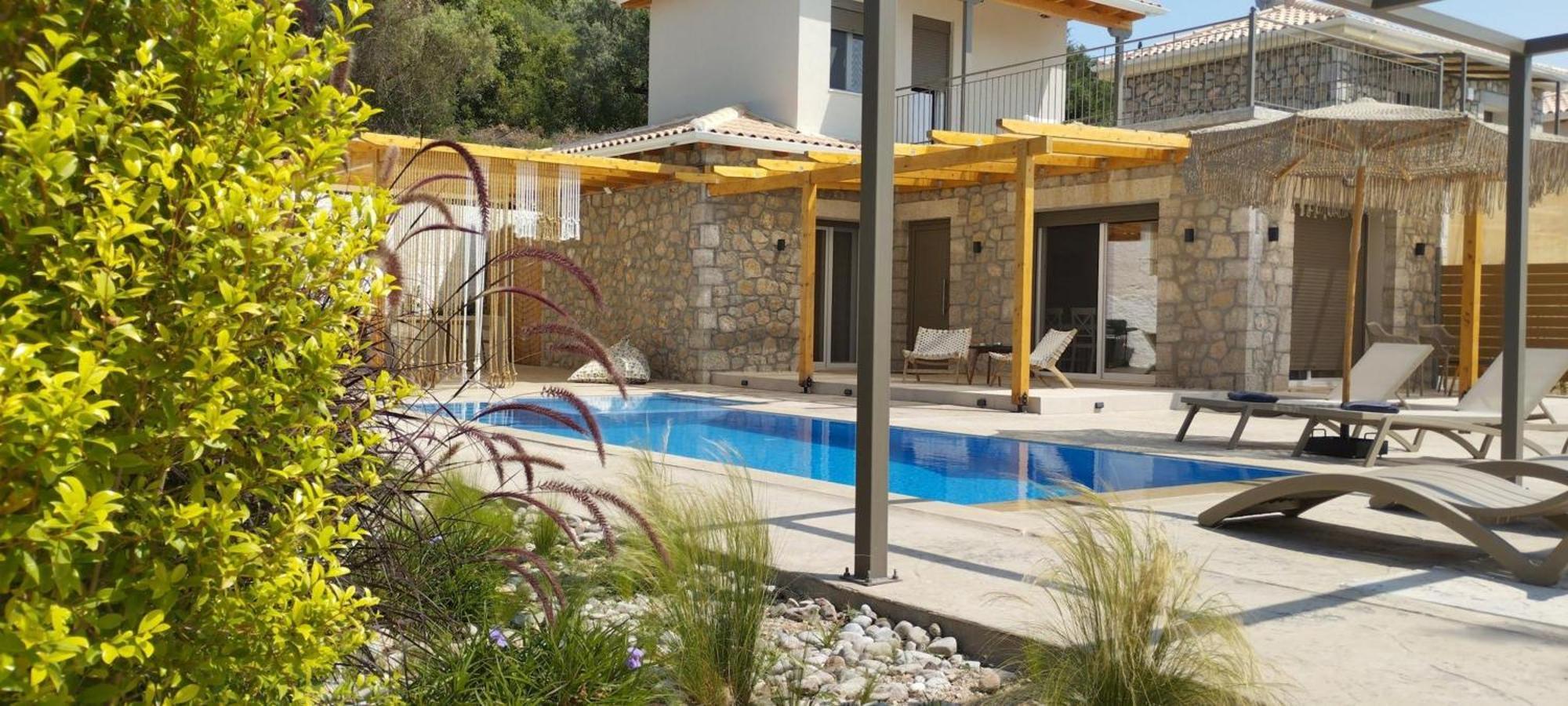 Villa Zephyros - *