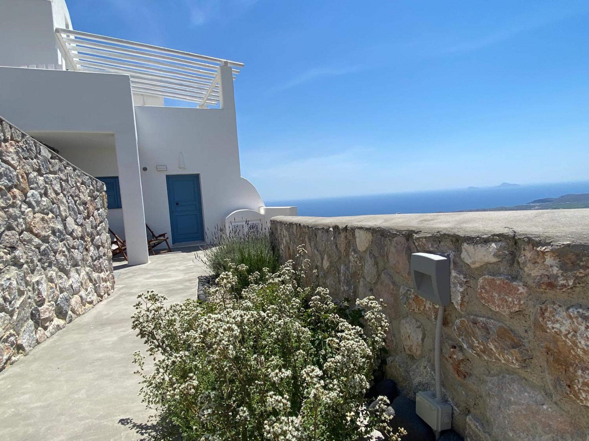 Ena Santorini Holiday home Pyrgos Kallistis