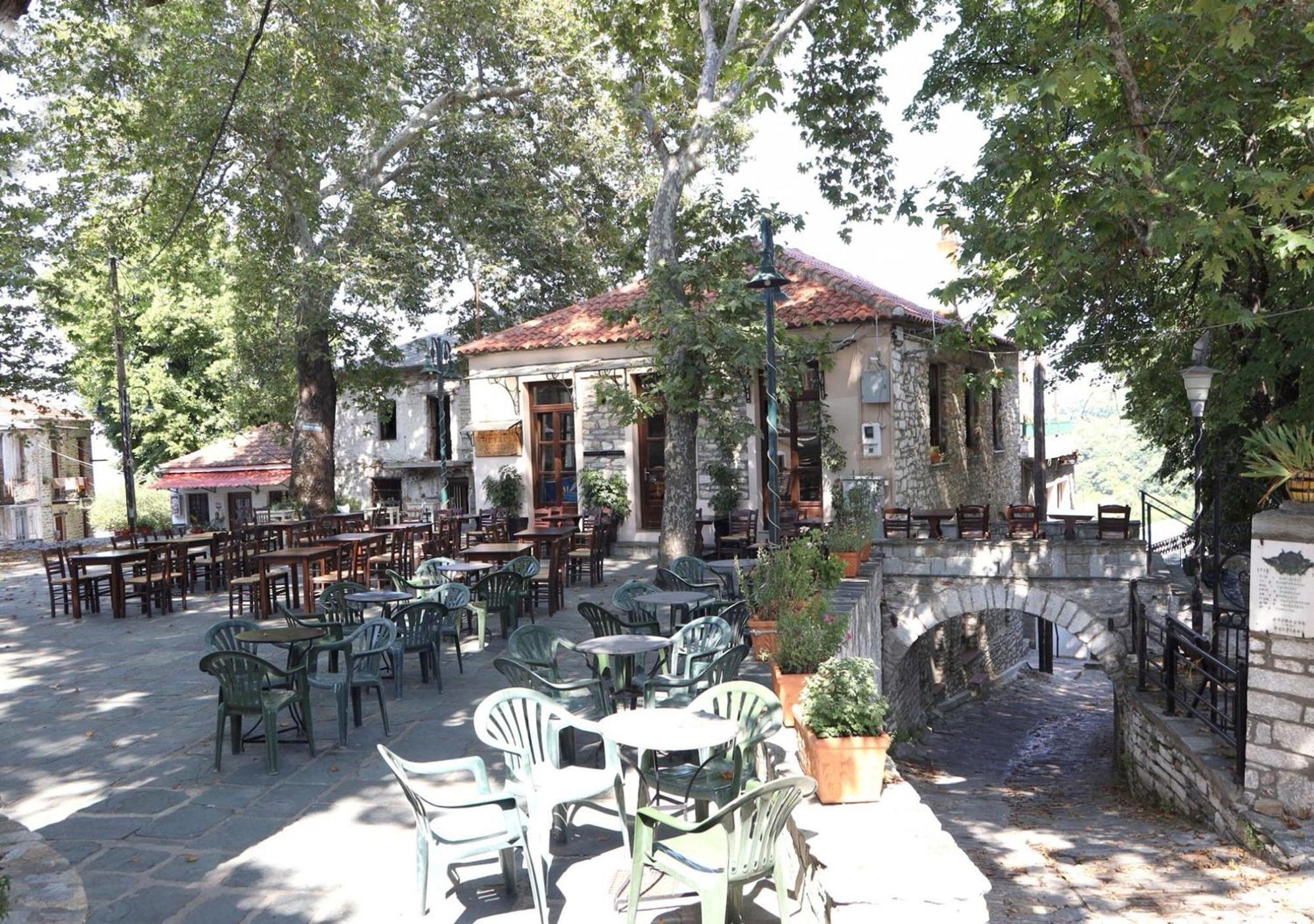 Nikolaou * Keramidhion