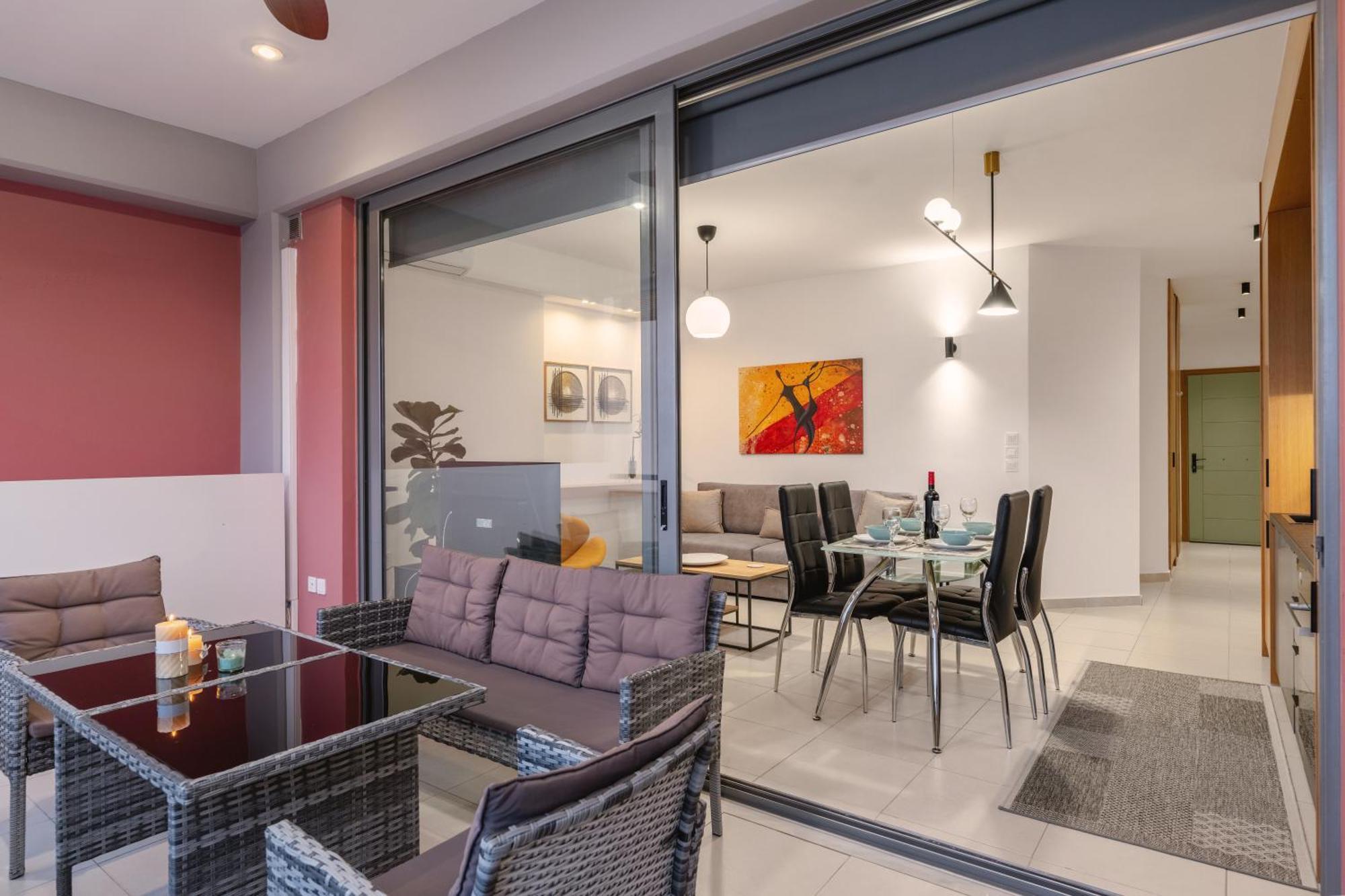 Ionis Seafront Apartment *