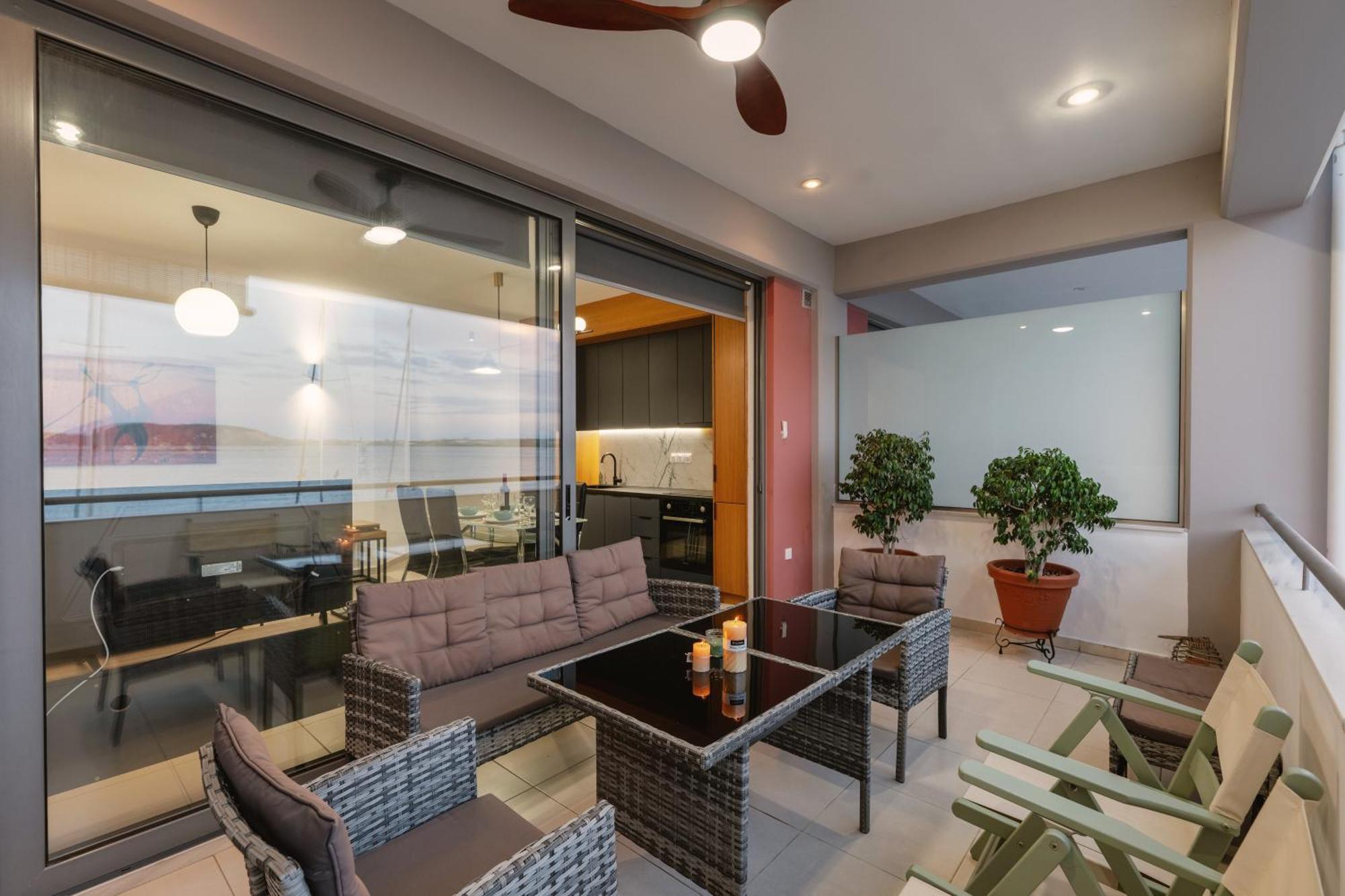 Ionis Seafront Apartment Preveza