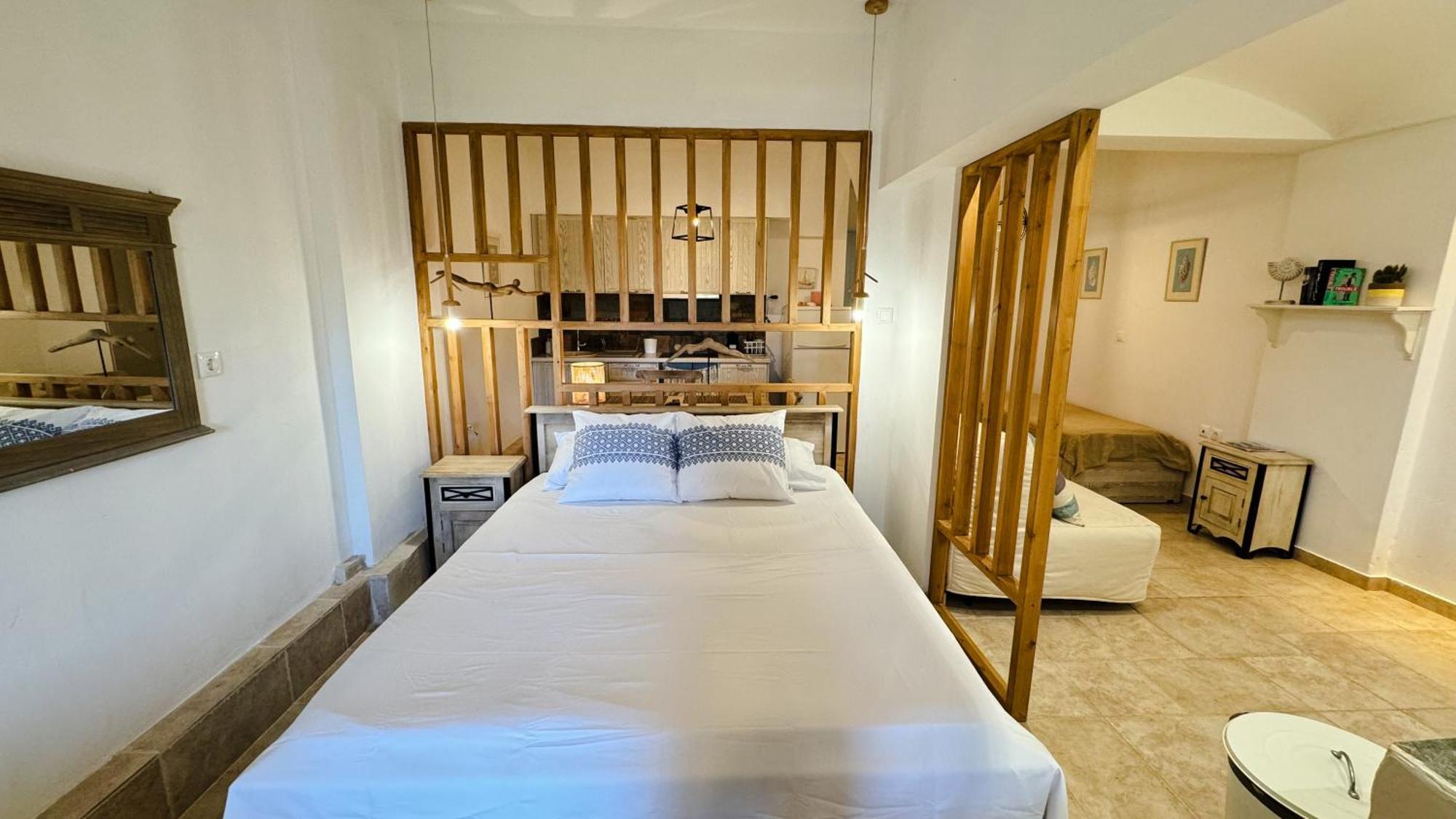 Aqua Blu Syros 2,4 *