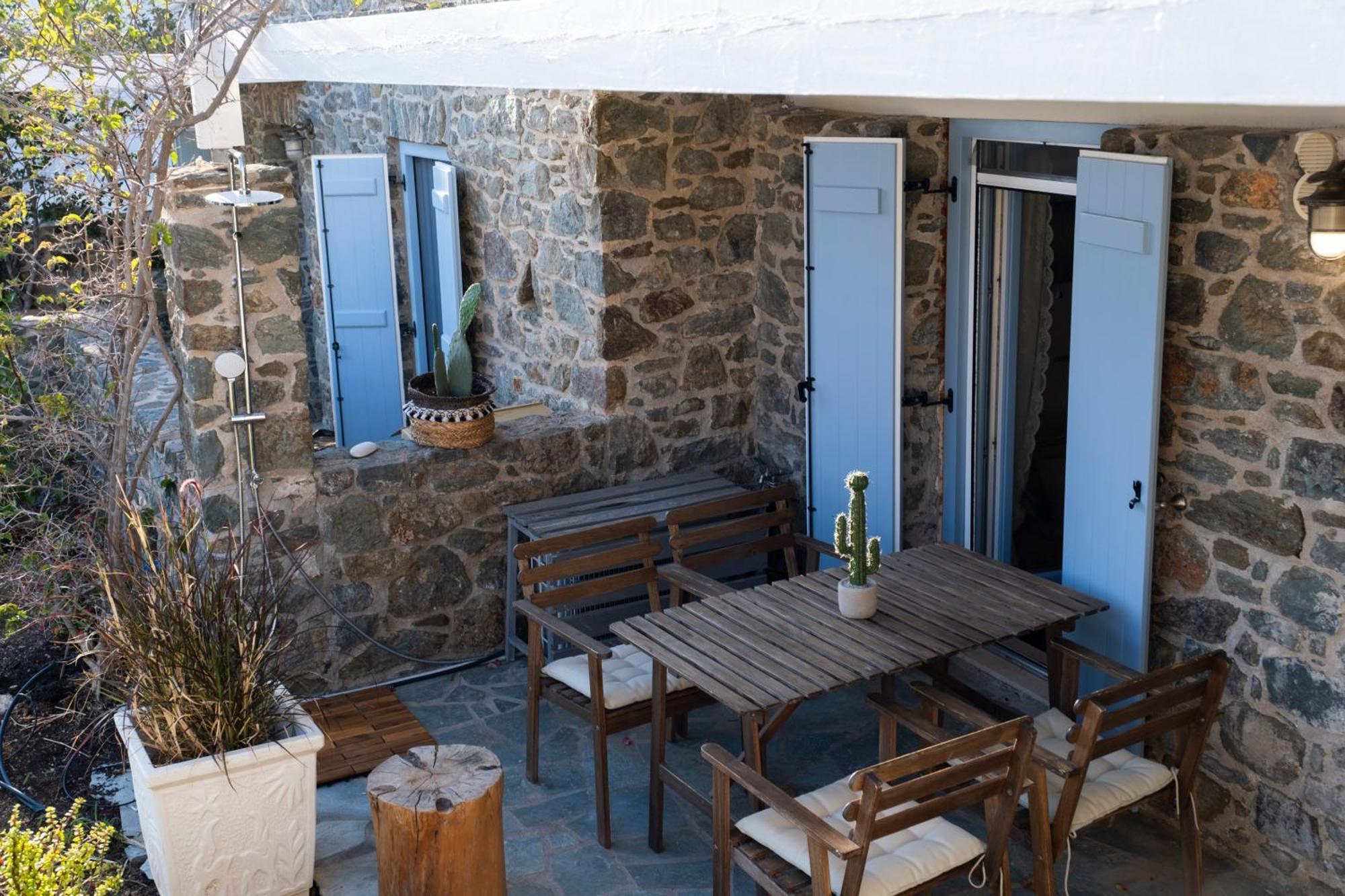 Aqua Blu Syros 2,4 *