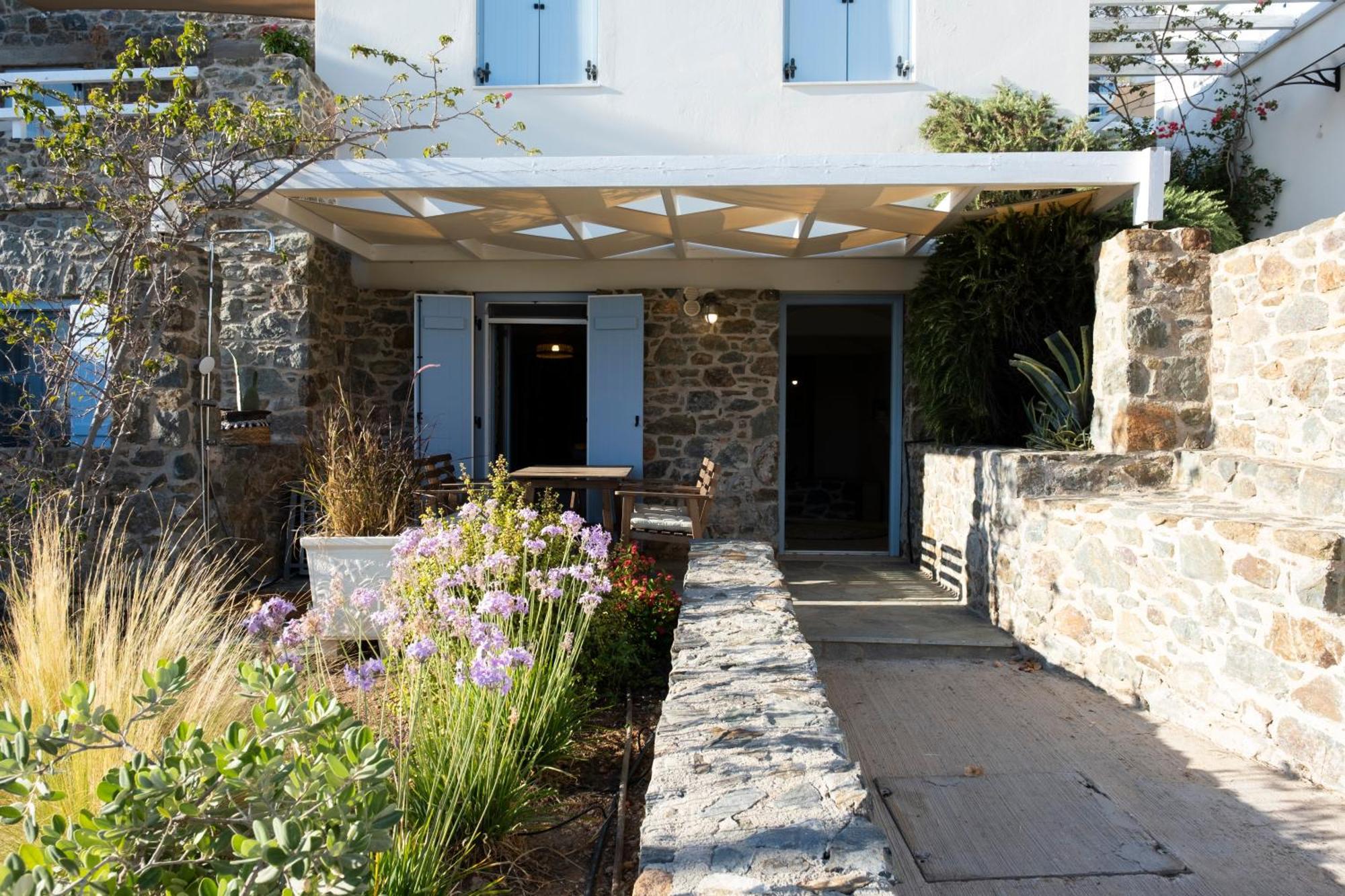 Aqua Blu Syros 2,4 *