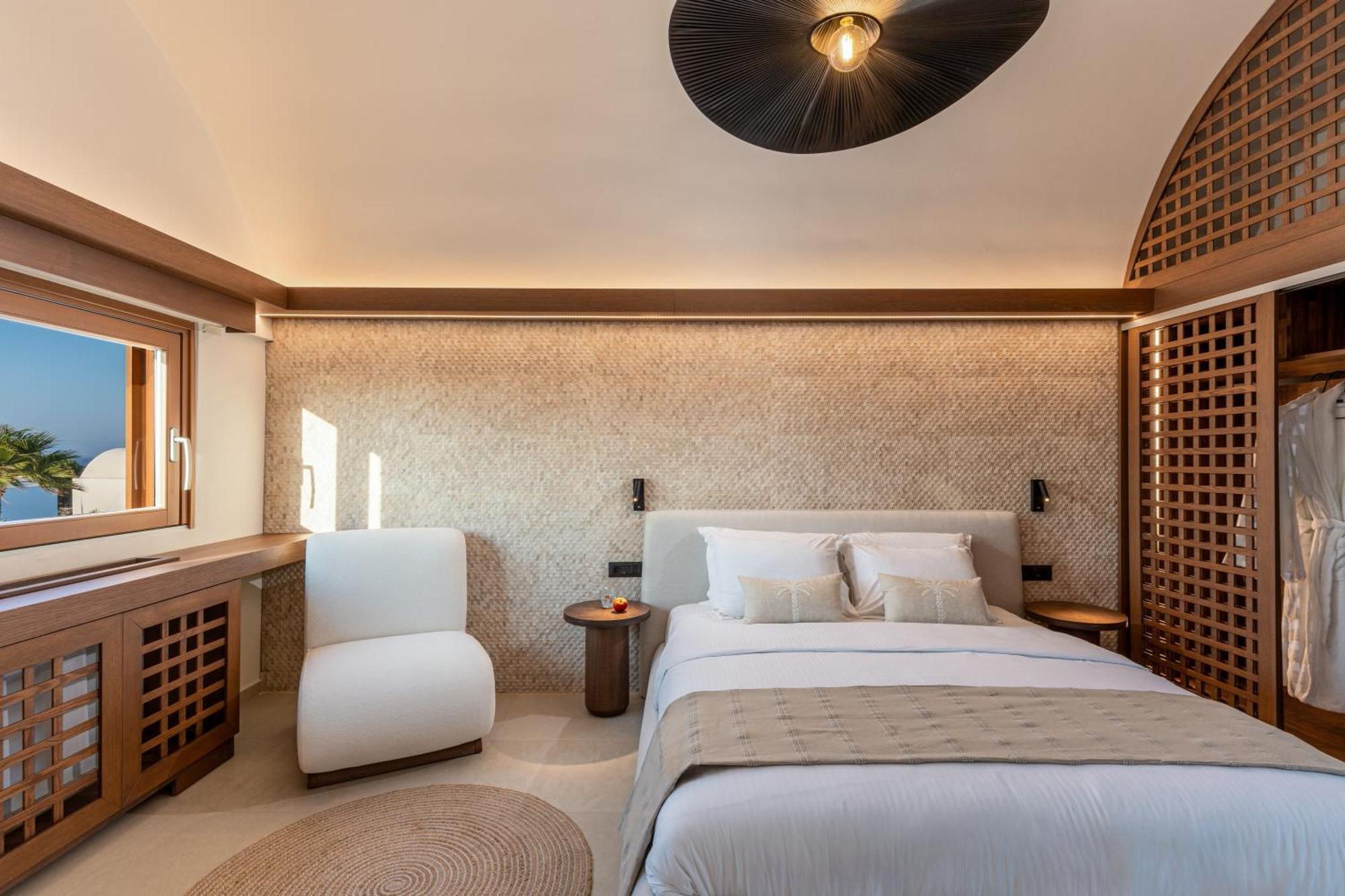 Villa Fregata Luxury Tholos (Santorini)