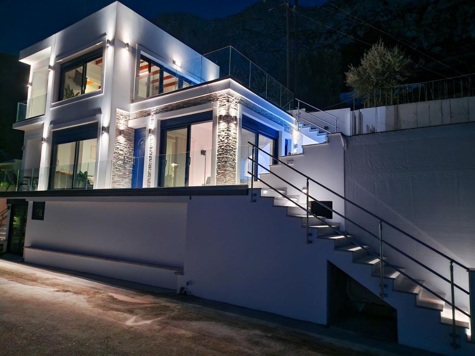 Regina - Luxury Holiday home