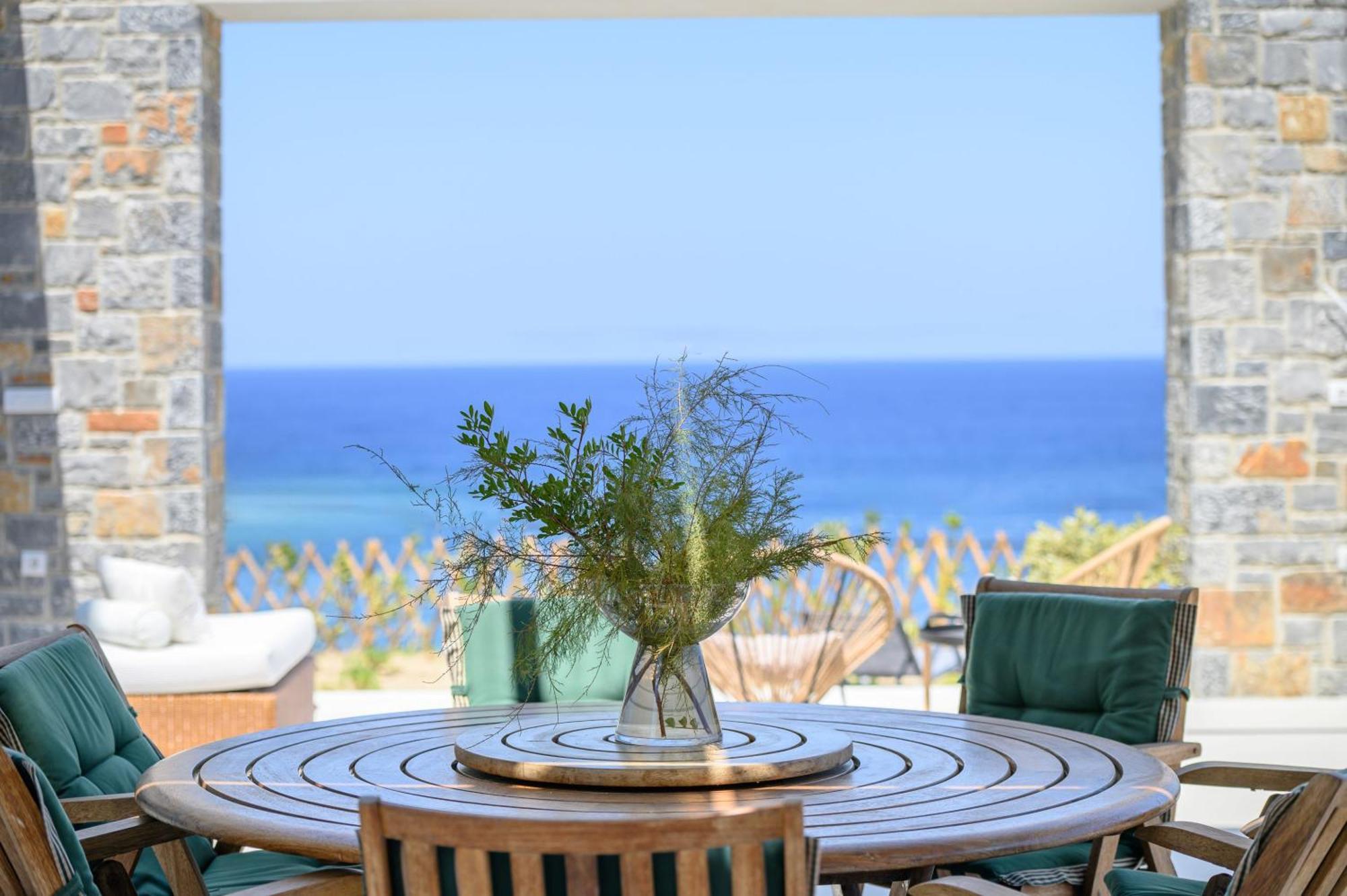 Theasea Beachfront Luxury Villa Ligaria (Crete)
