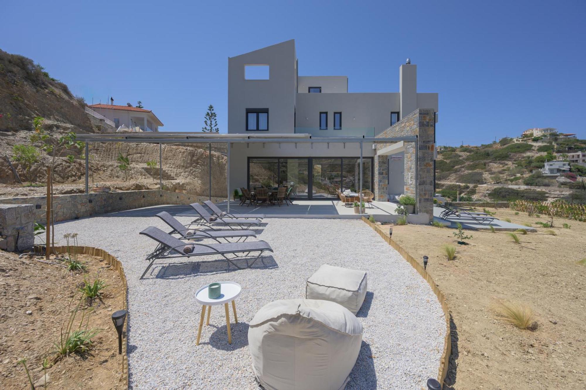 Villa Theasea Beachfront Luxury Ligaria (Crete)