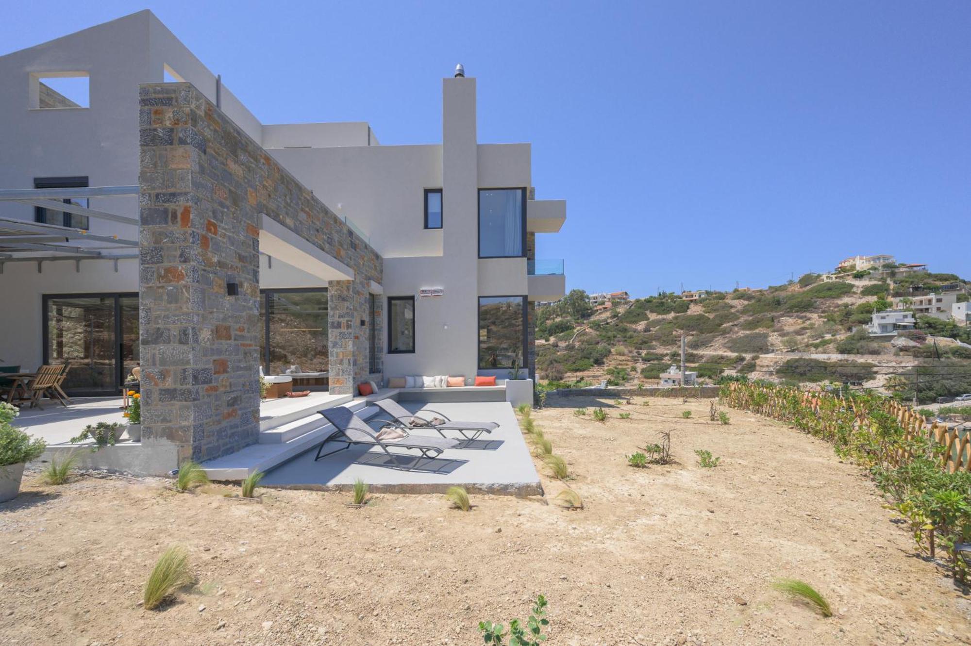 Theasea Beachfront Luxury Villa Ligaria (Crete)